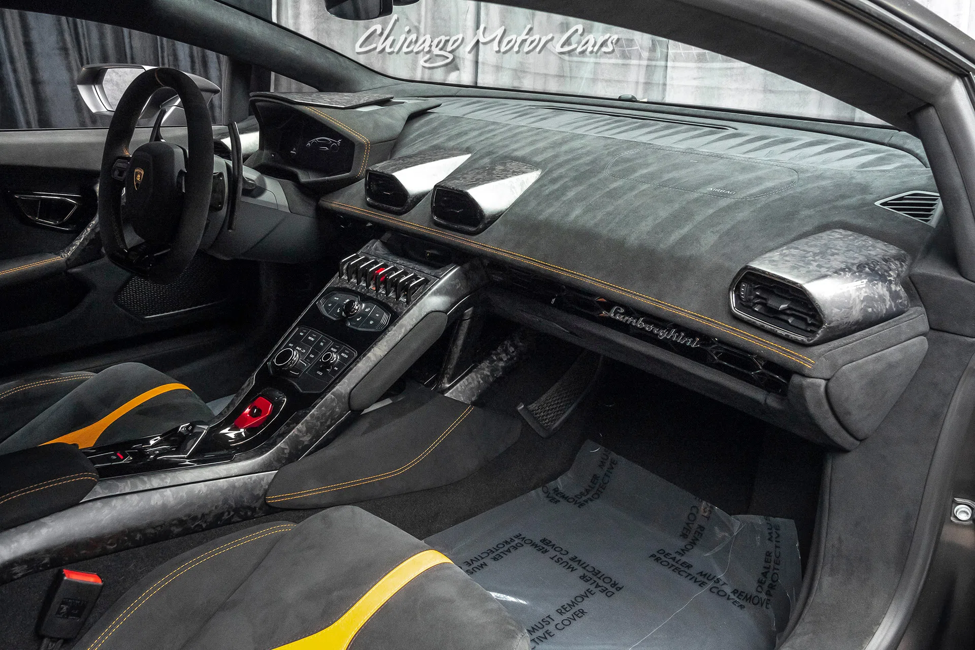 2018 Lamborghini Huracan LP640-4 Performante Coupe interior, dashboard, Nero Cosmus