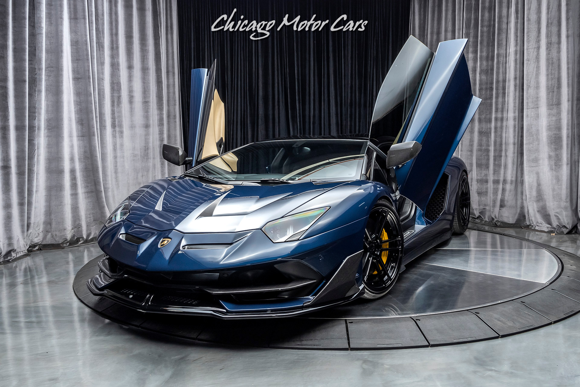 2013 Lamborghini Aventador LP700-4 Roadster