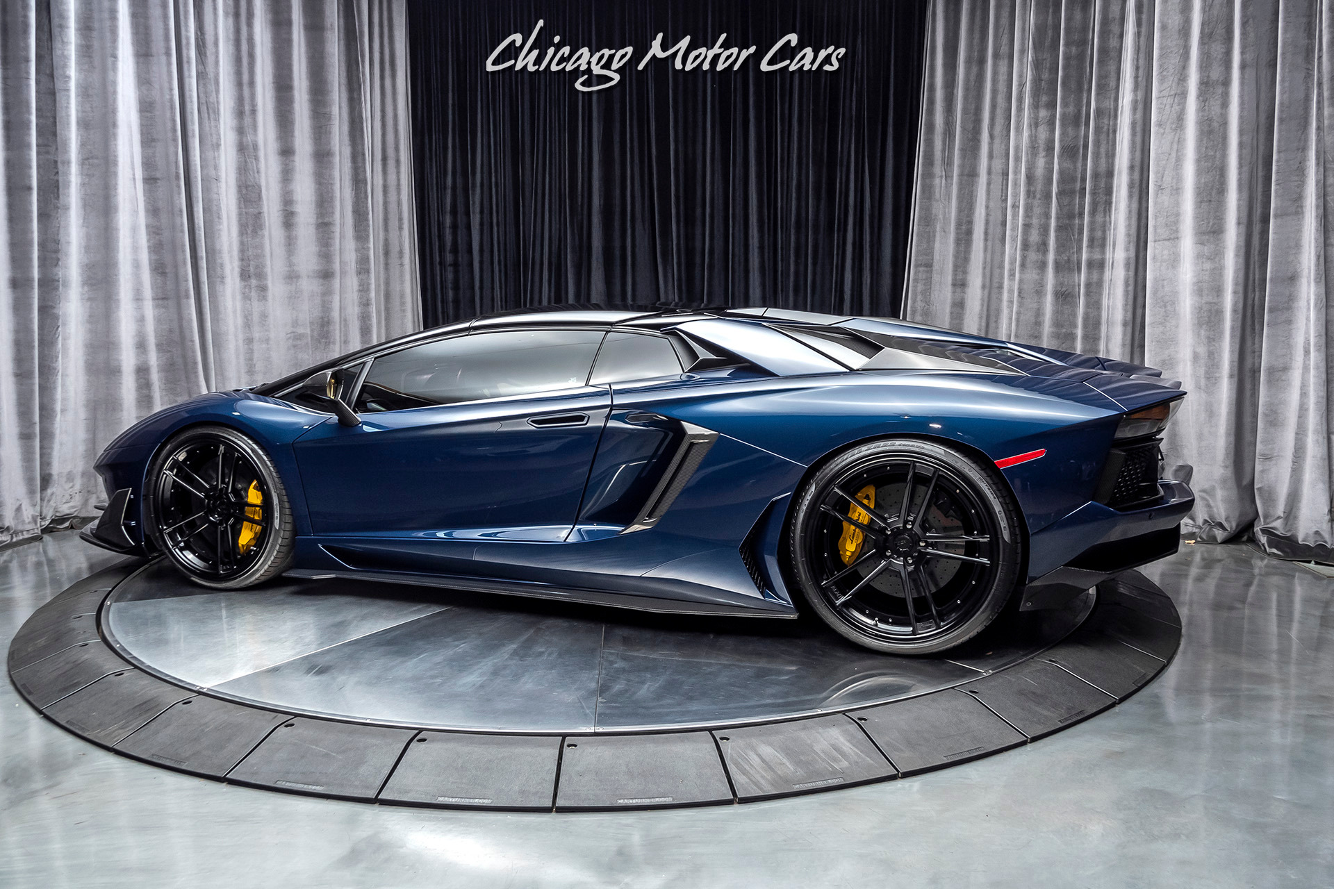2013 Lamborghini Aventador LP700-4 Roadster, 3/20