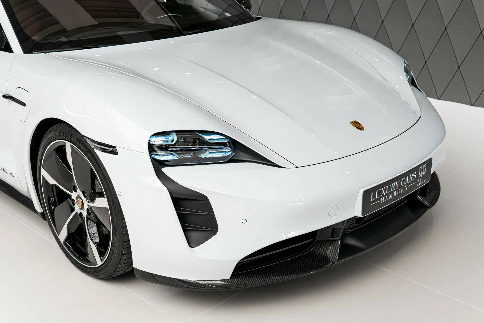 2020 Porsche Taycan Turbo S for sale, exterior, White