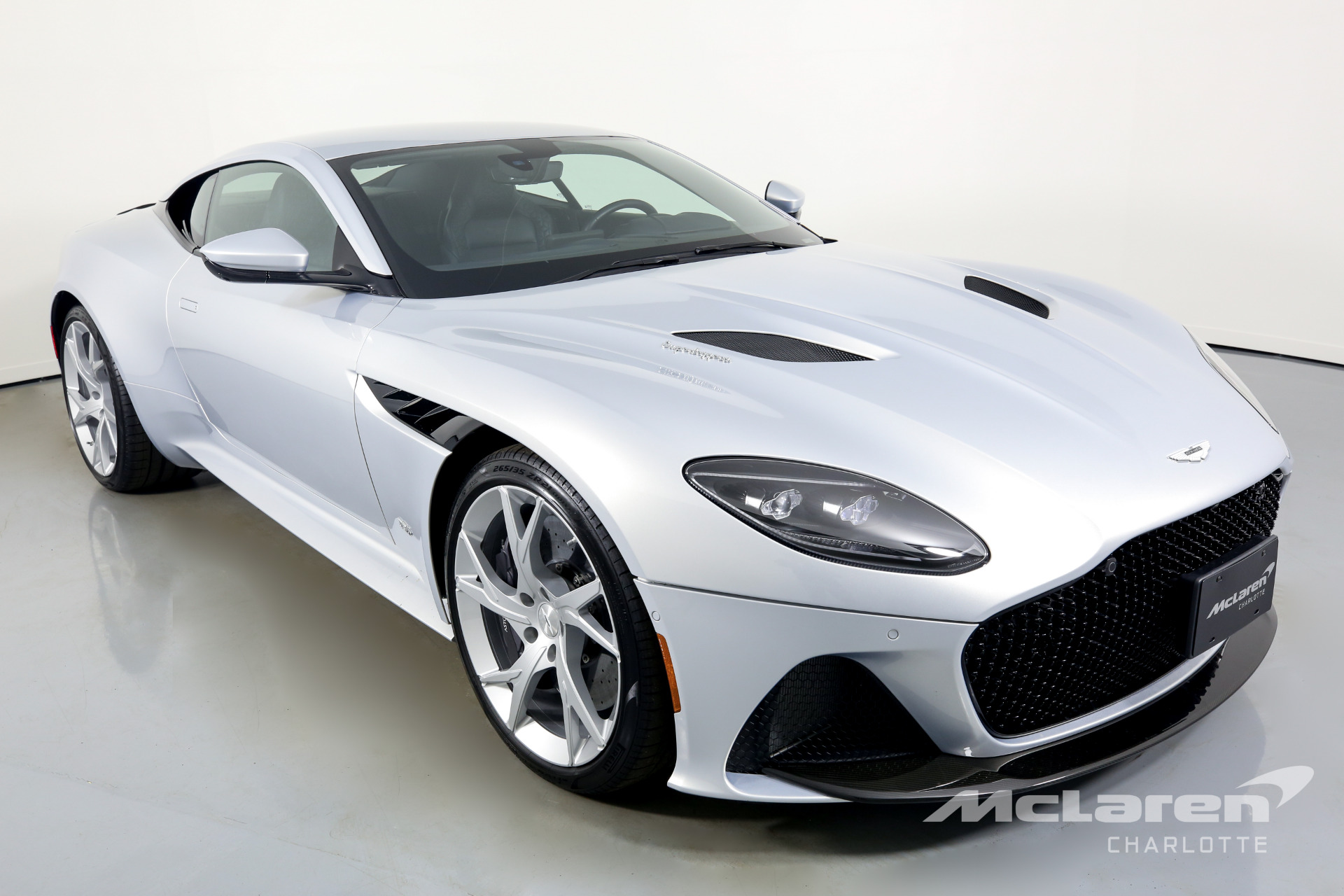 2019 Aston Martin DBS Superleggera