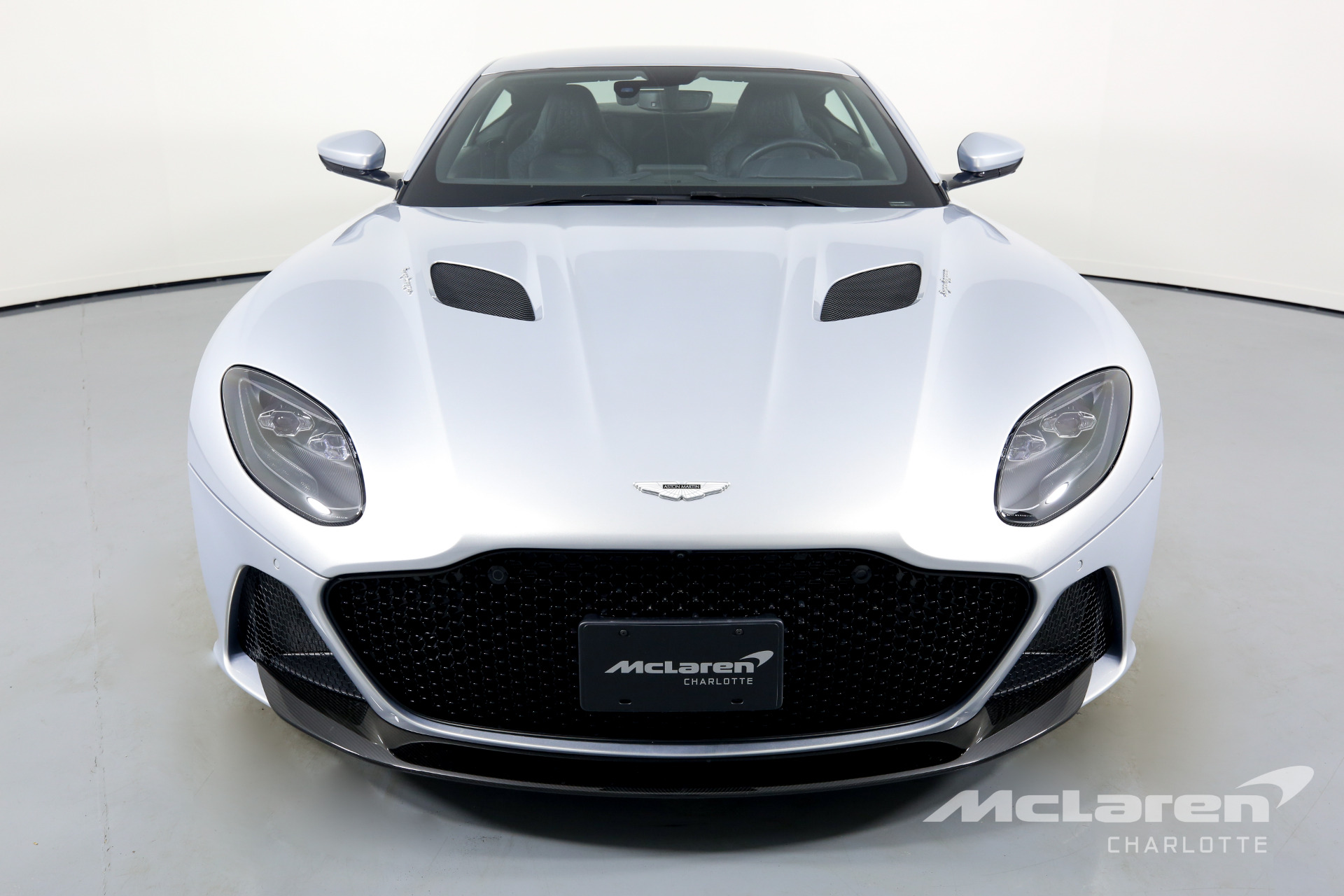 2019 Aston Martin DBS Superleggera, 2/20