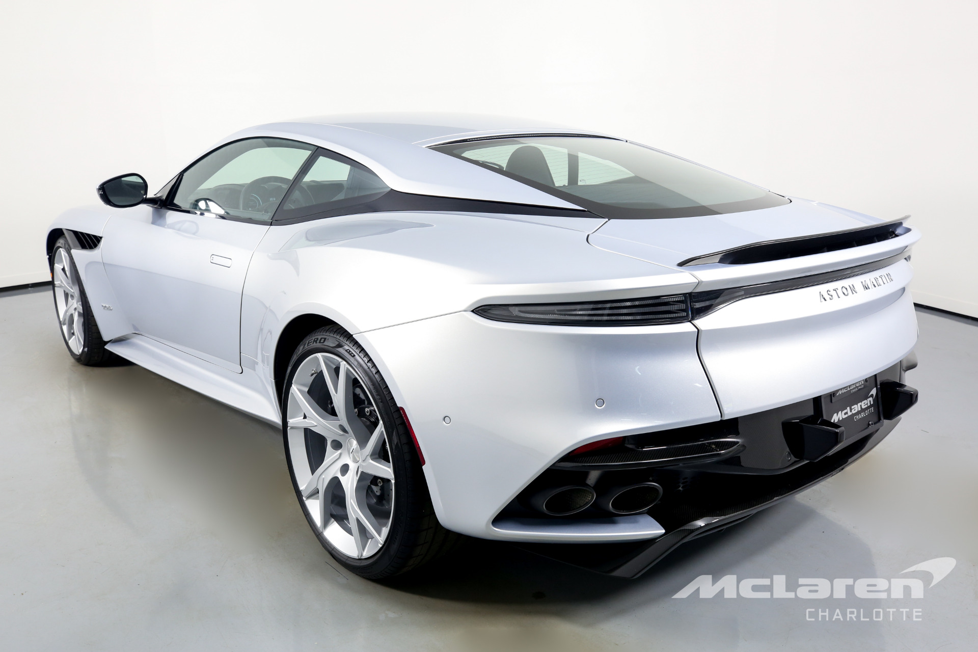 2019 Aston Martin DBS Superleggera, 5/20