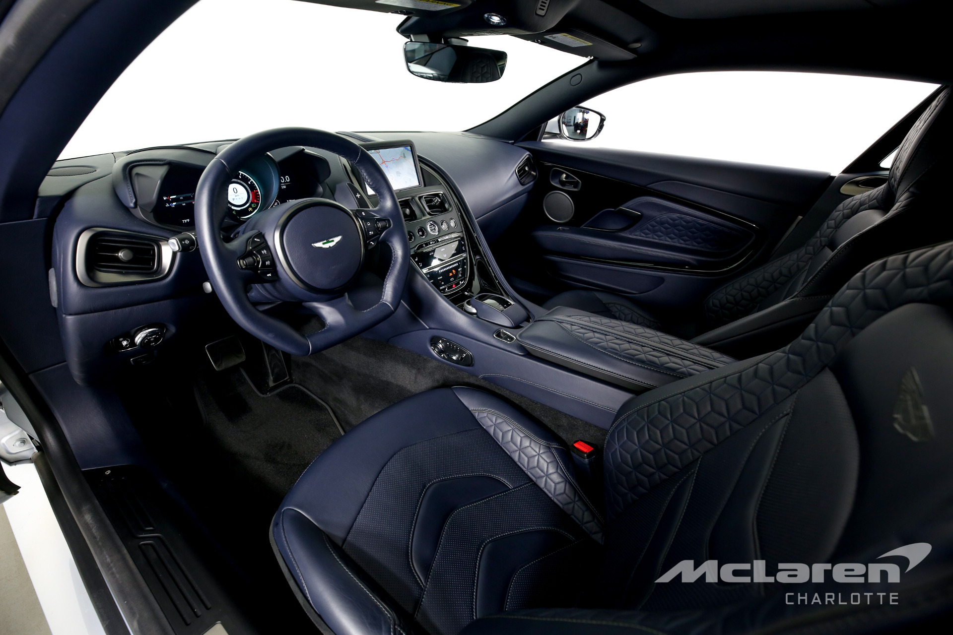 2019 Aston Martin DBS Superleggera, 11/20