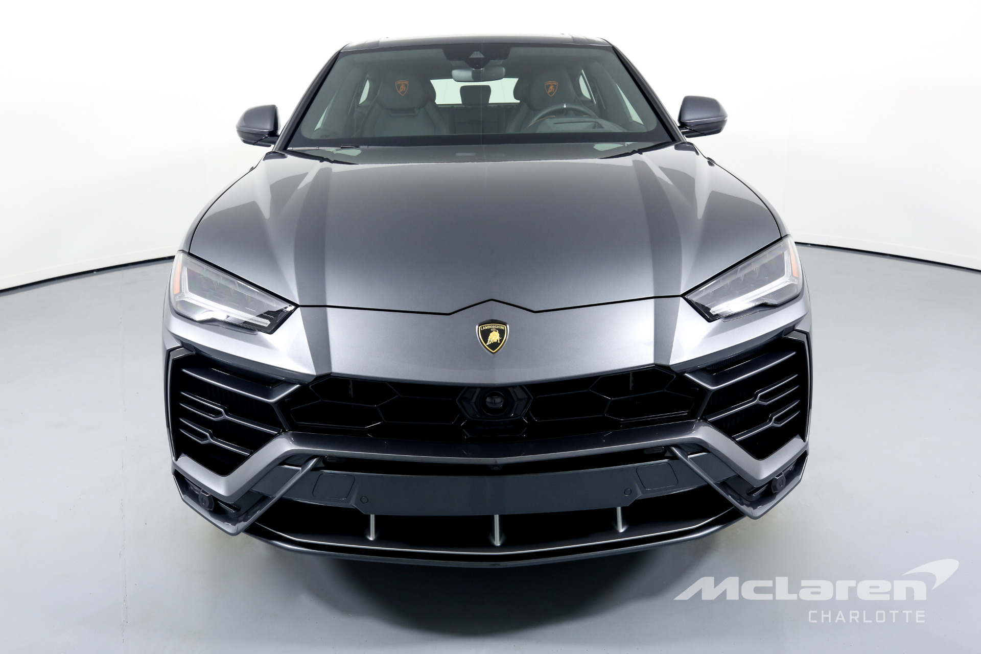 2020 Lamborghini Urus, 2/20