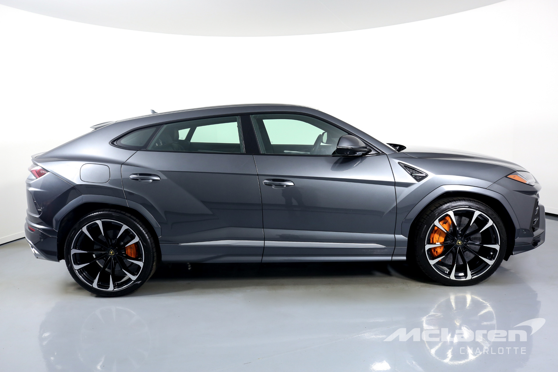 2020 Lamborghini Urus, 8/20