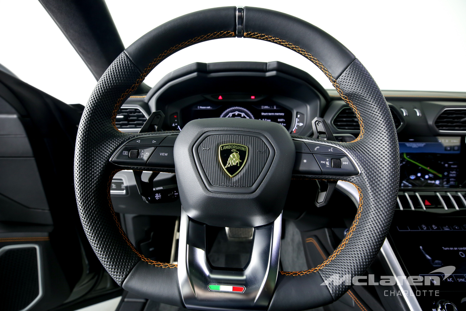 2020 Lamborghini Urus, 12/20