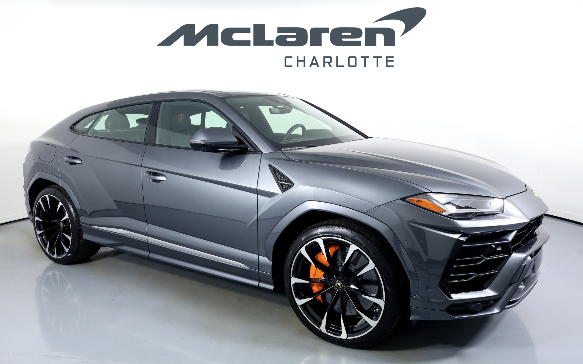 2020 Lamborghini Urus, 20/20