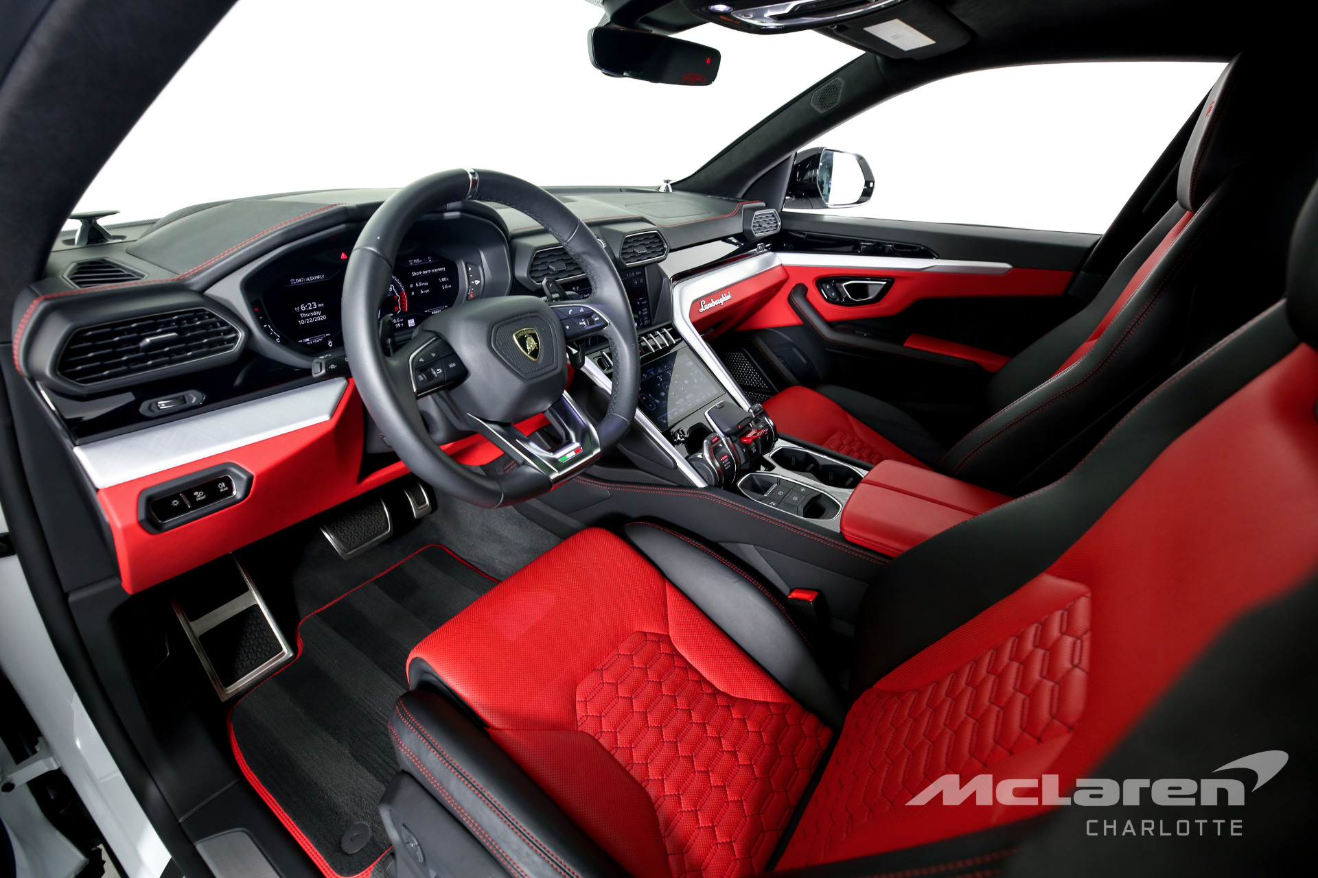 2020 Lamborghini Urus, 11/20