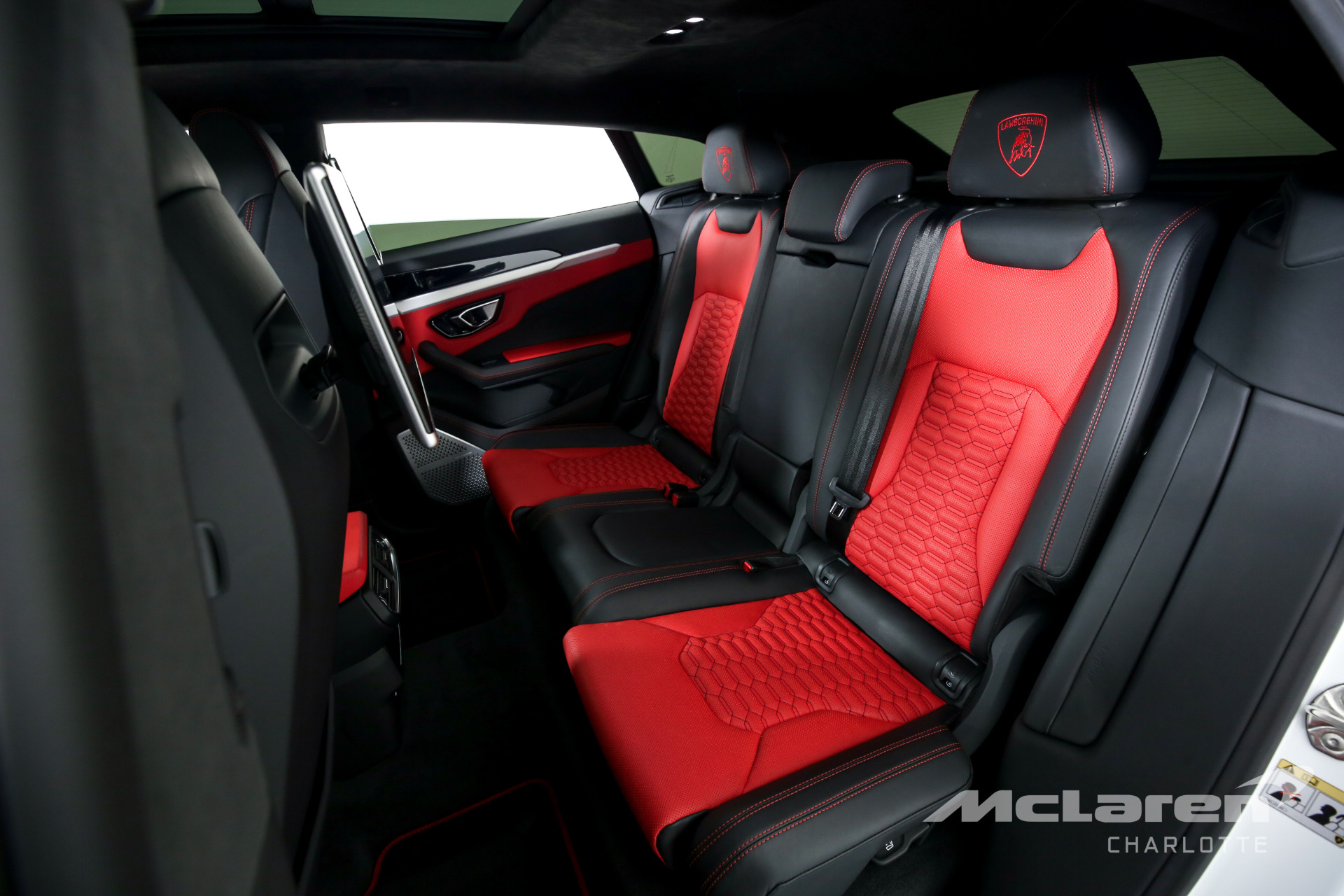 2020 Lamborghini Urus, 16/20