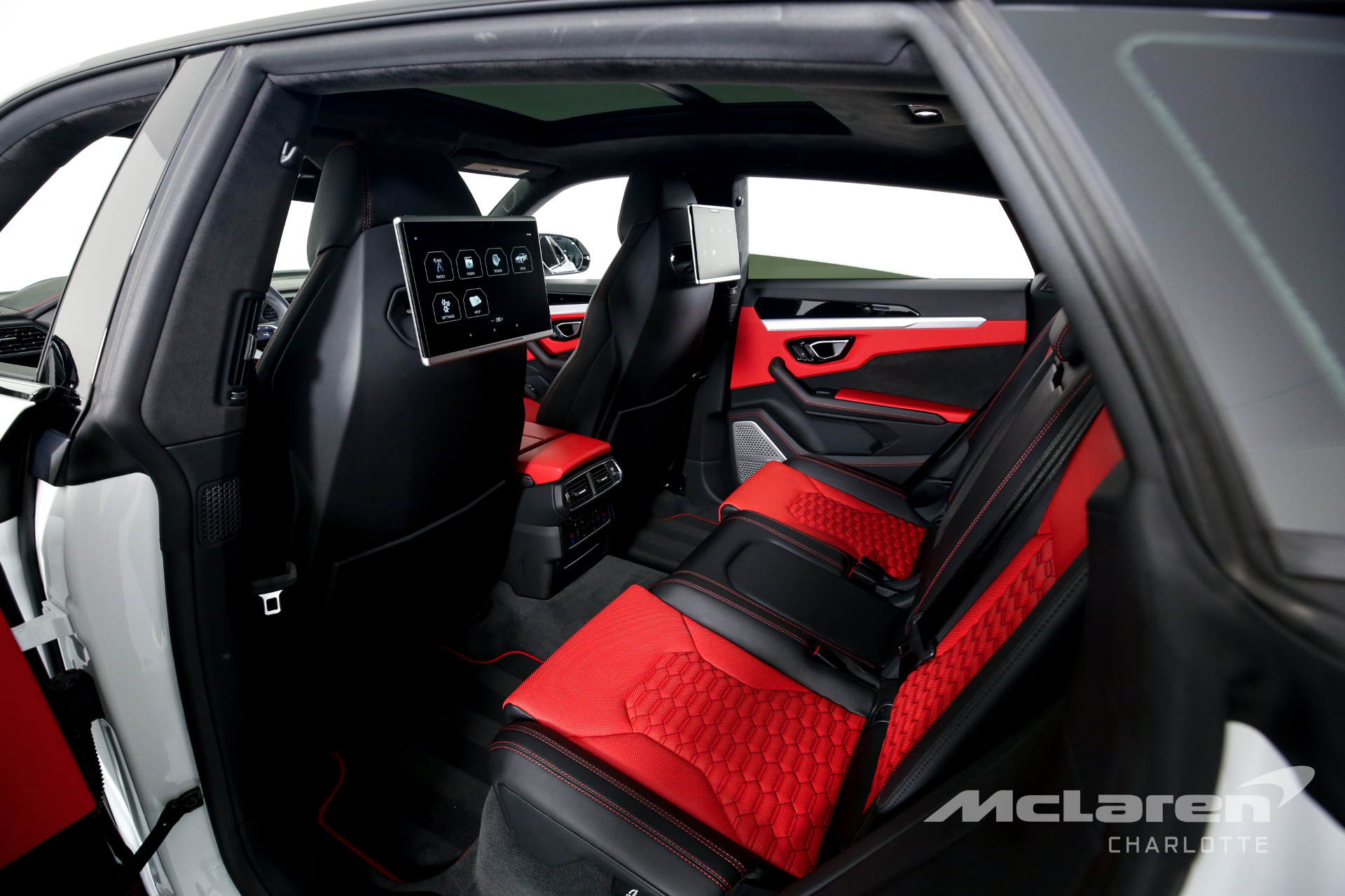 2020 Lamborghini Urus, 17/20