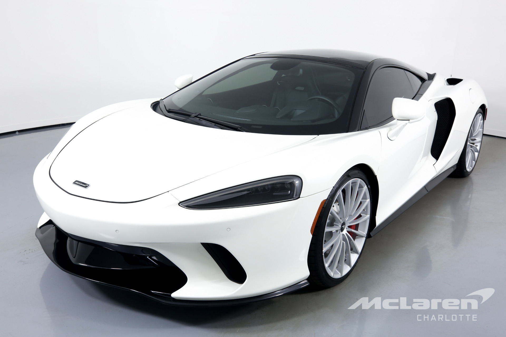 2020 Mclaren GT, 3/18