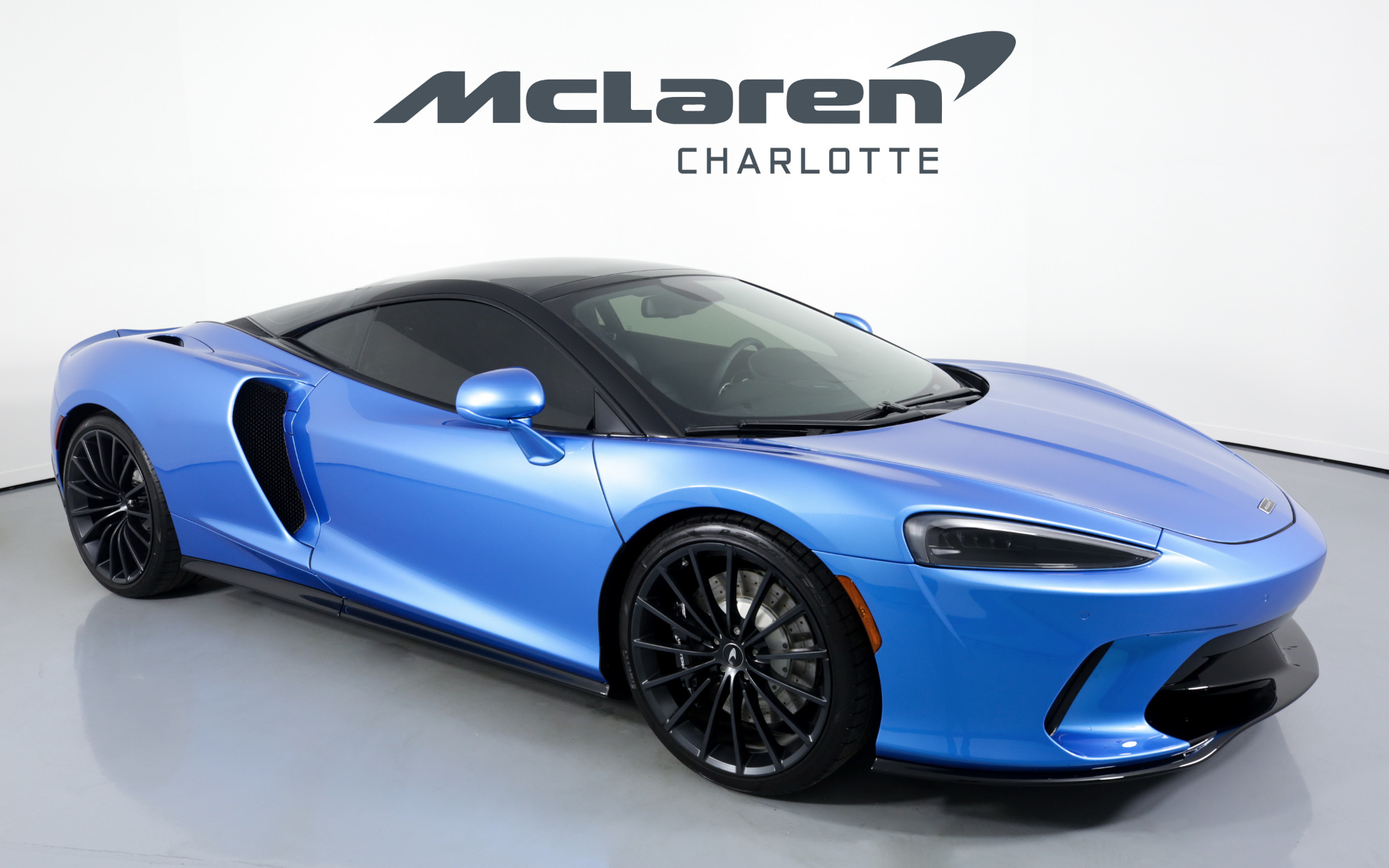 2020 Mclaren GT, 17/19