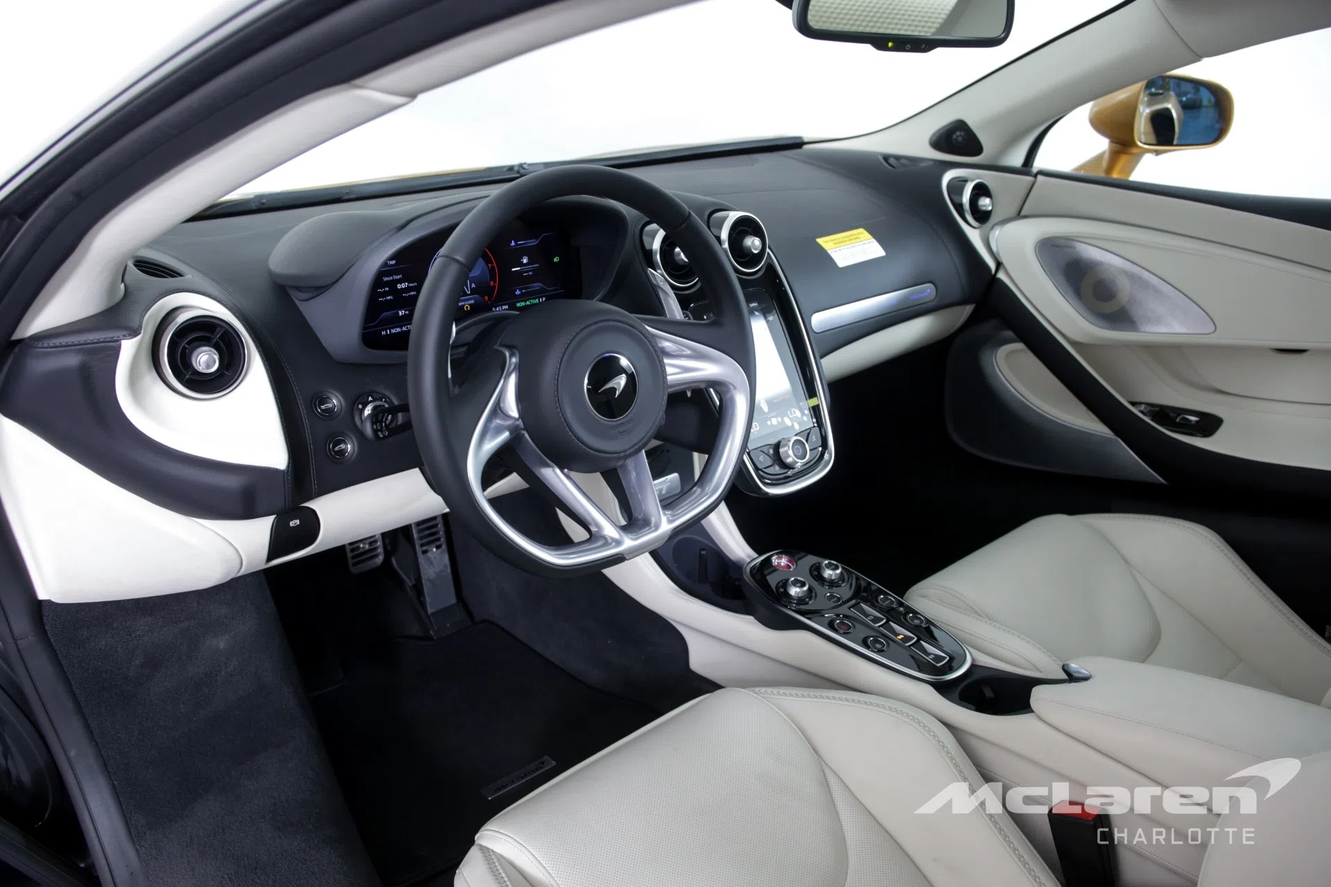 2020 Mclaren GT interior, dashboard, Porcelain & Black