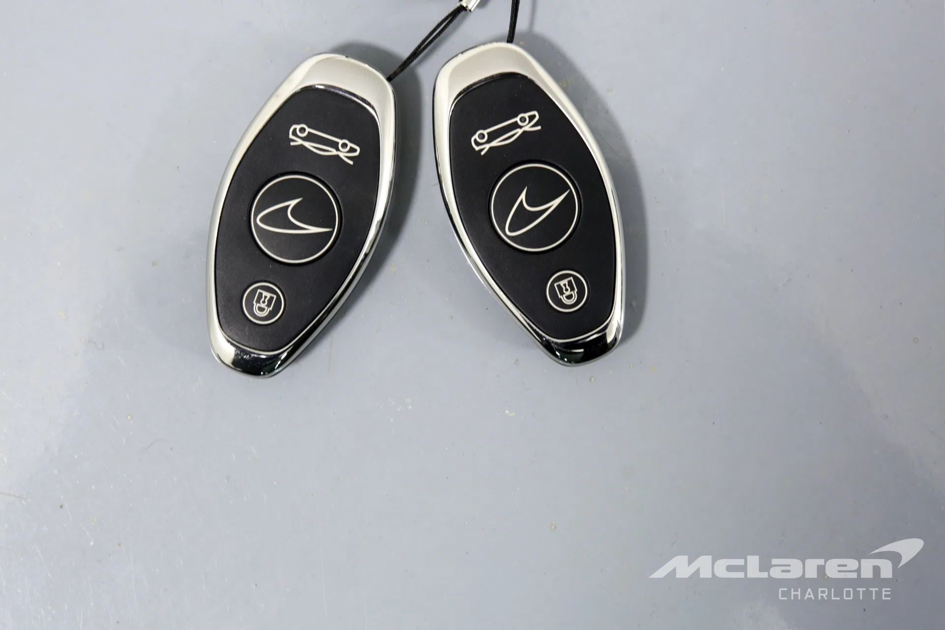 2020 Mclaren GT interior, door sill, Porcelain & Black