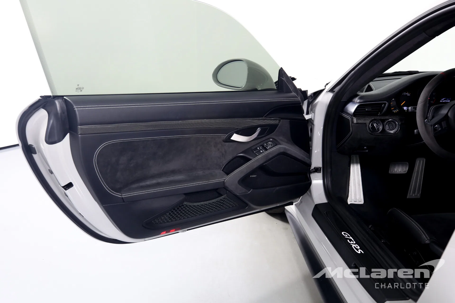 2019 Porsche 911 GT3 RS interior, door panel, Black