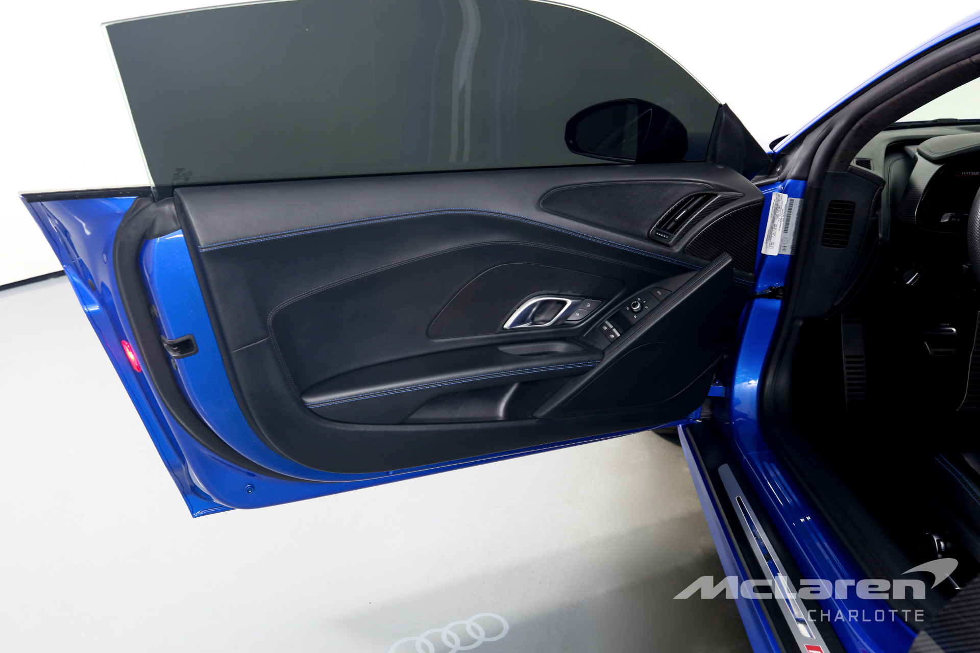 2017 AUDI R8 5.2 QUATTRO V10 PLUS, 8/20