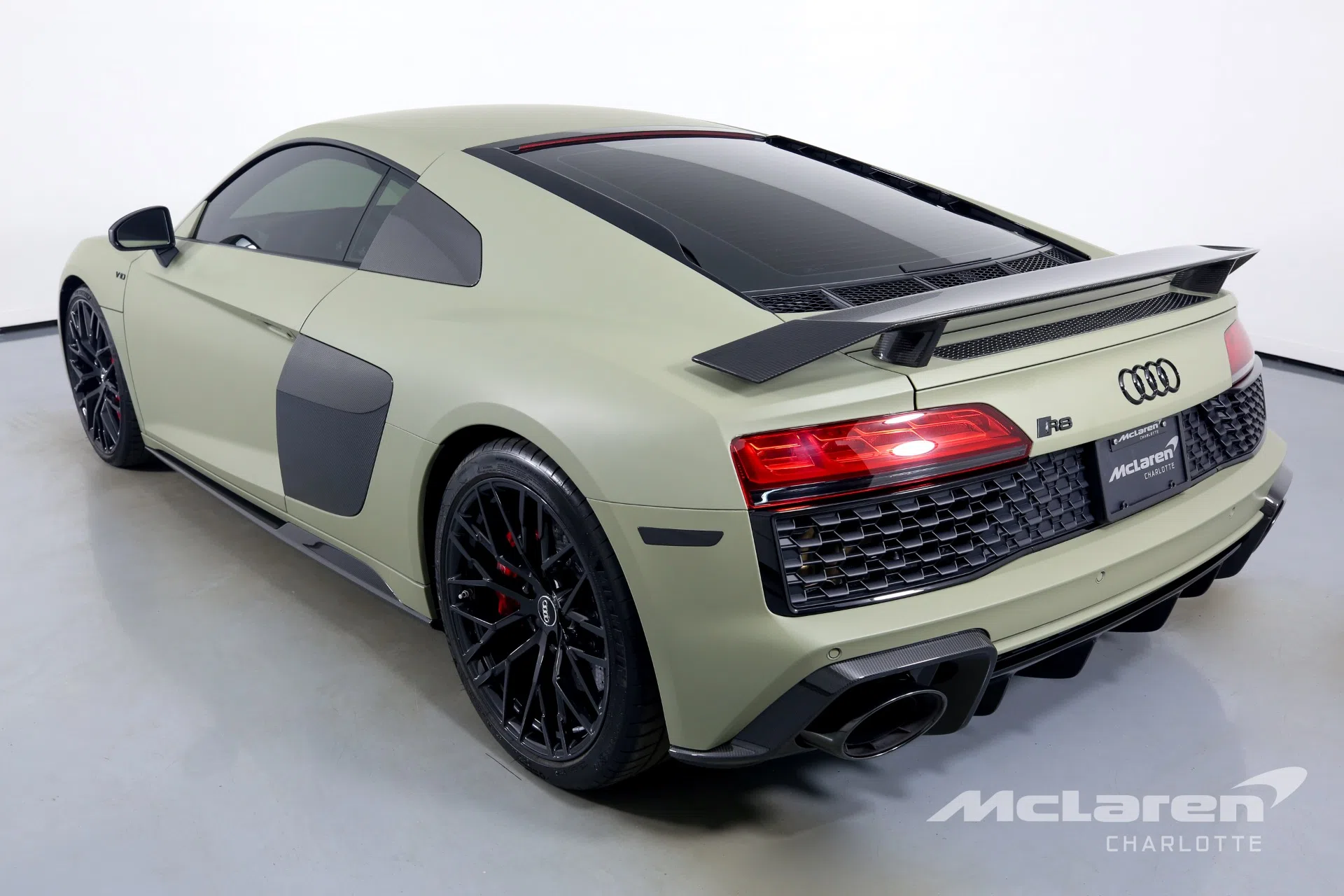 2020 Audi R8 5.2 Quattro V10 Performance, rear three-quarter view, Green Carbon