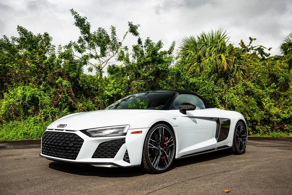 2020 Audi R8 5.2 2D Convertible for sale, exterior, Suzuka Gray Metallic