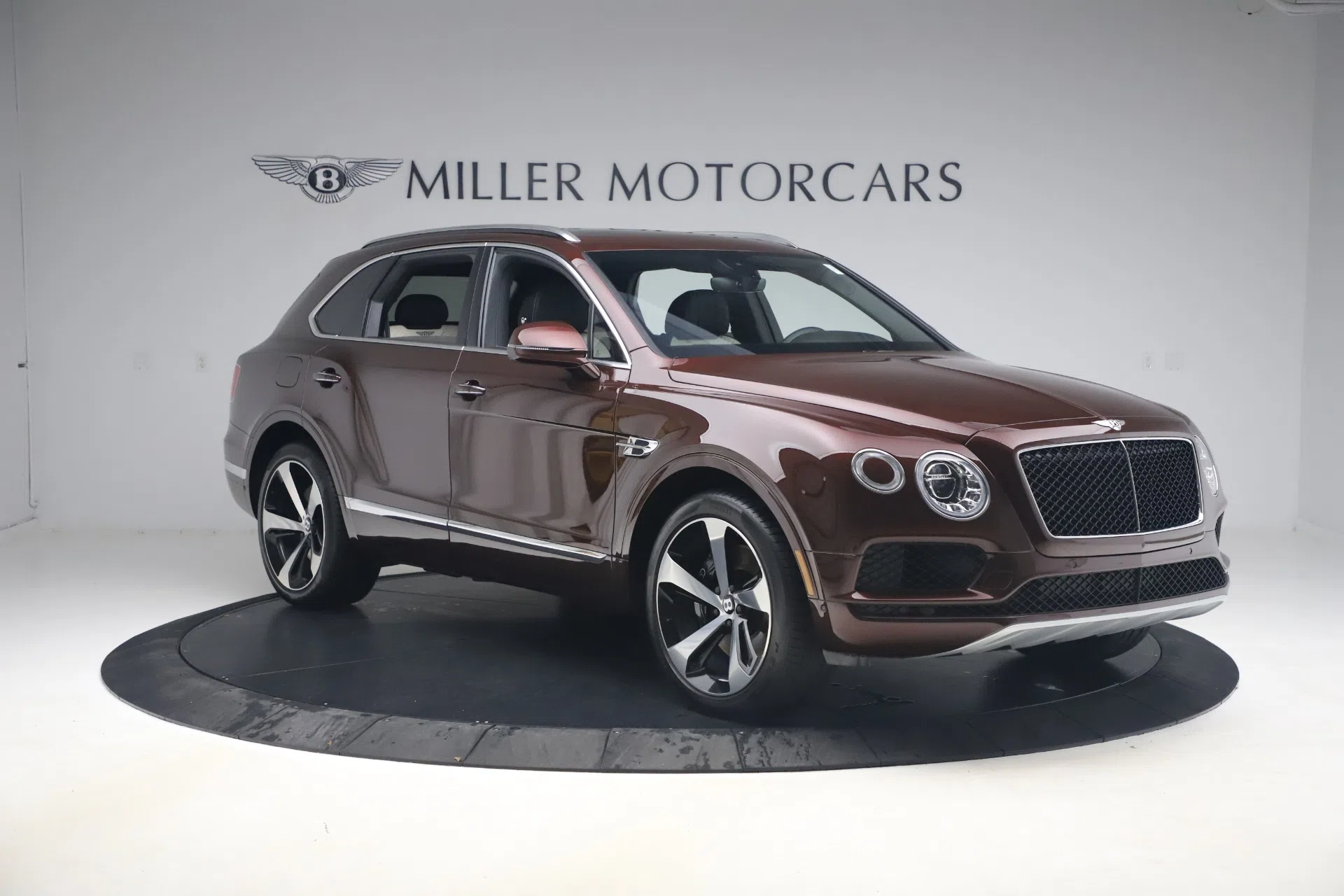 2020 Bentley Bentayga V8 for sale, exterior, Cricket Ball