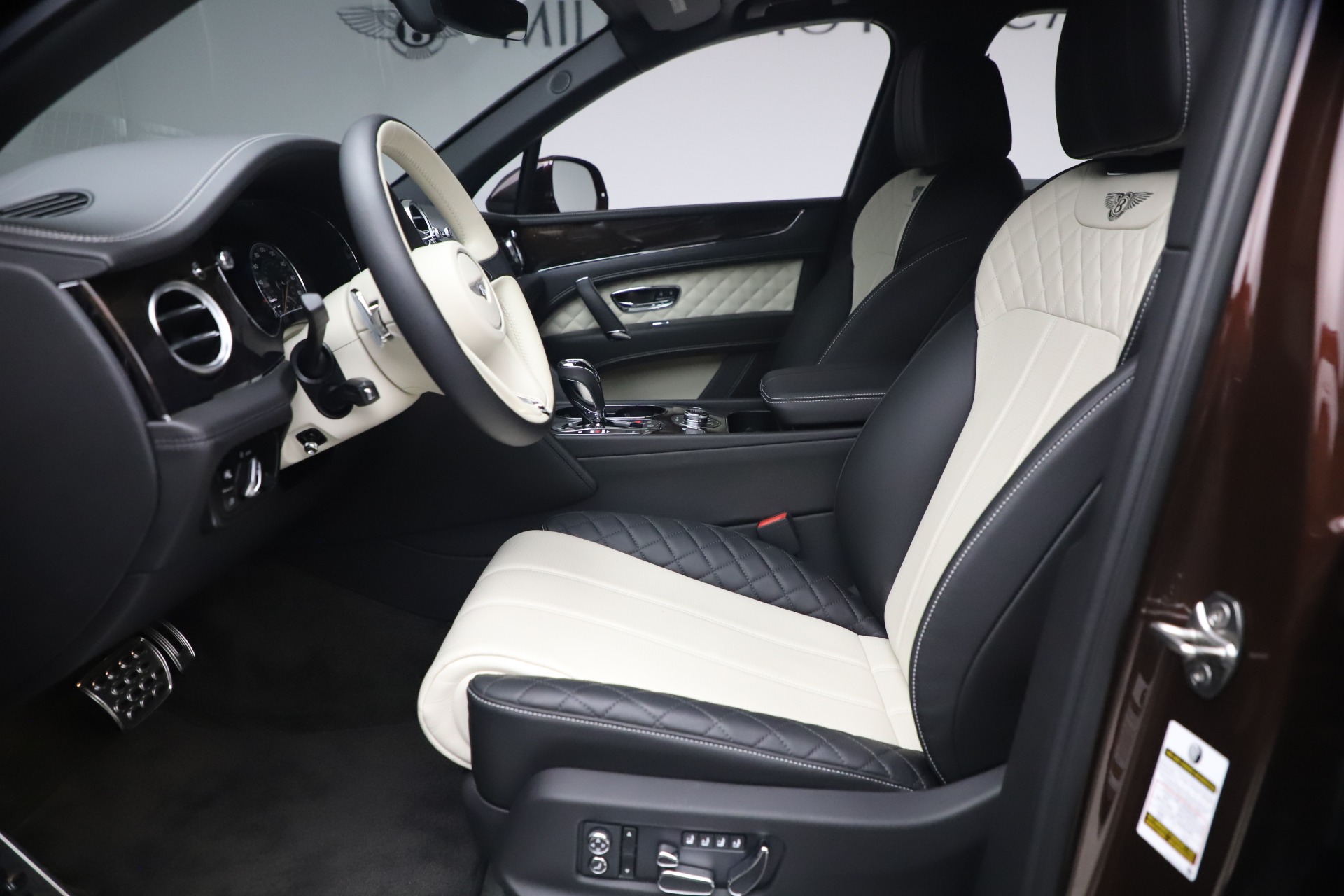2020 Bentley Bentayga V8, 13/20