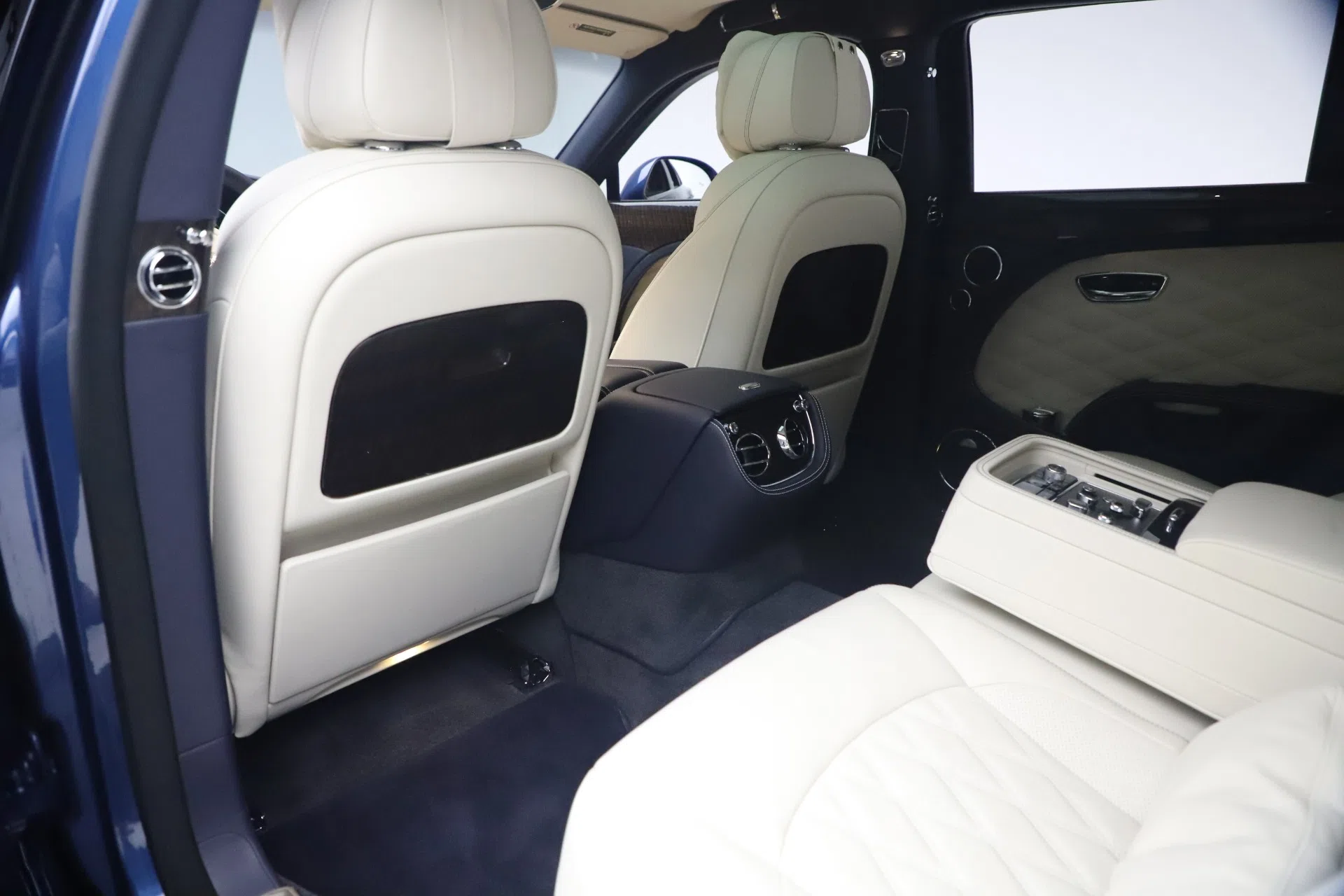 2020 Bentley Mulsanne Speed interior, seats, Linen