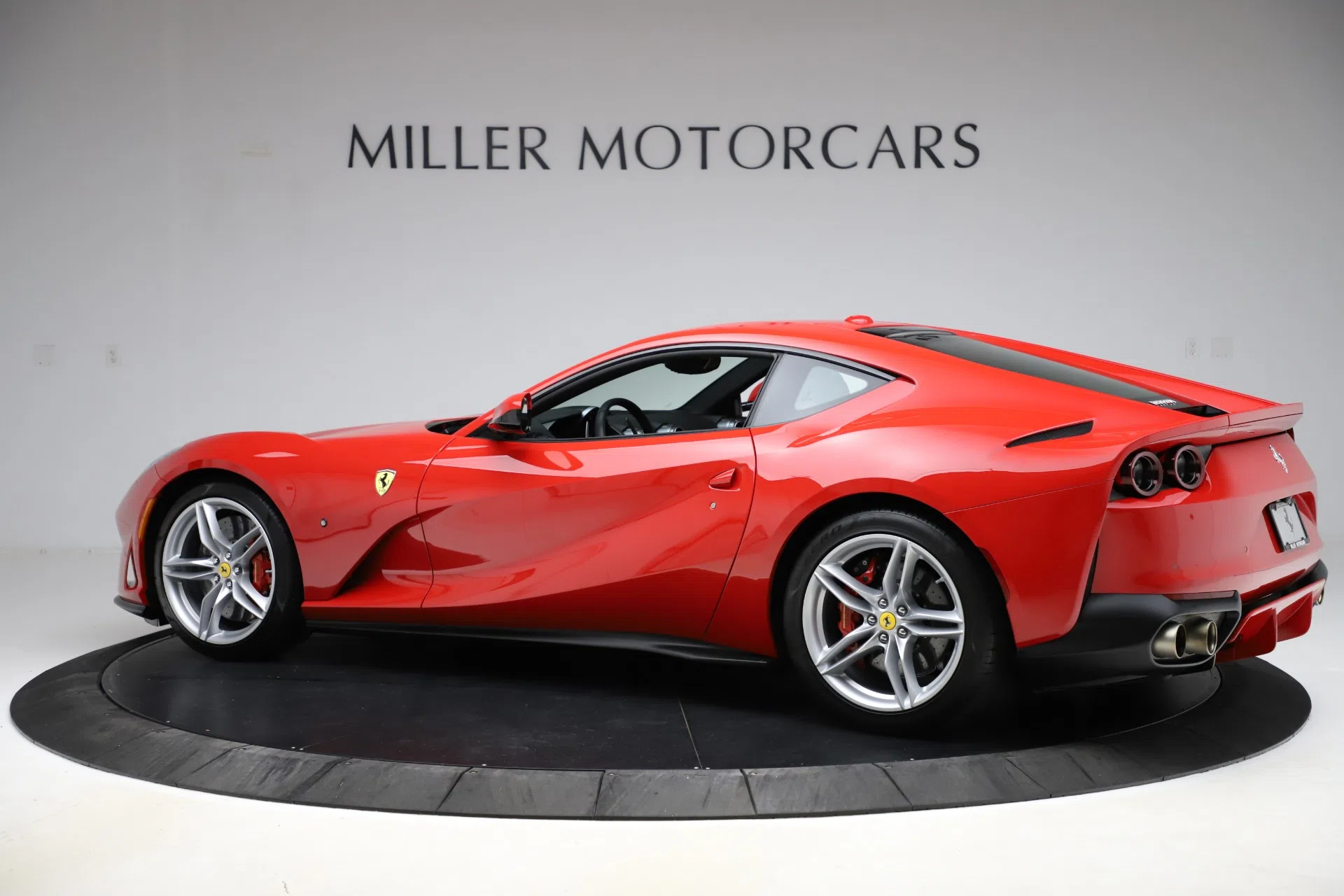 2019 Ferrari 812 Superfast for sale, exterior, Rosso Corsa