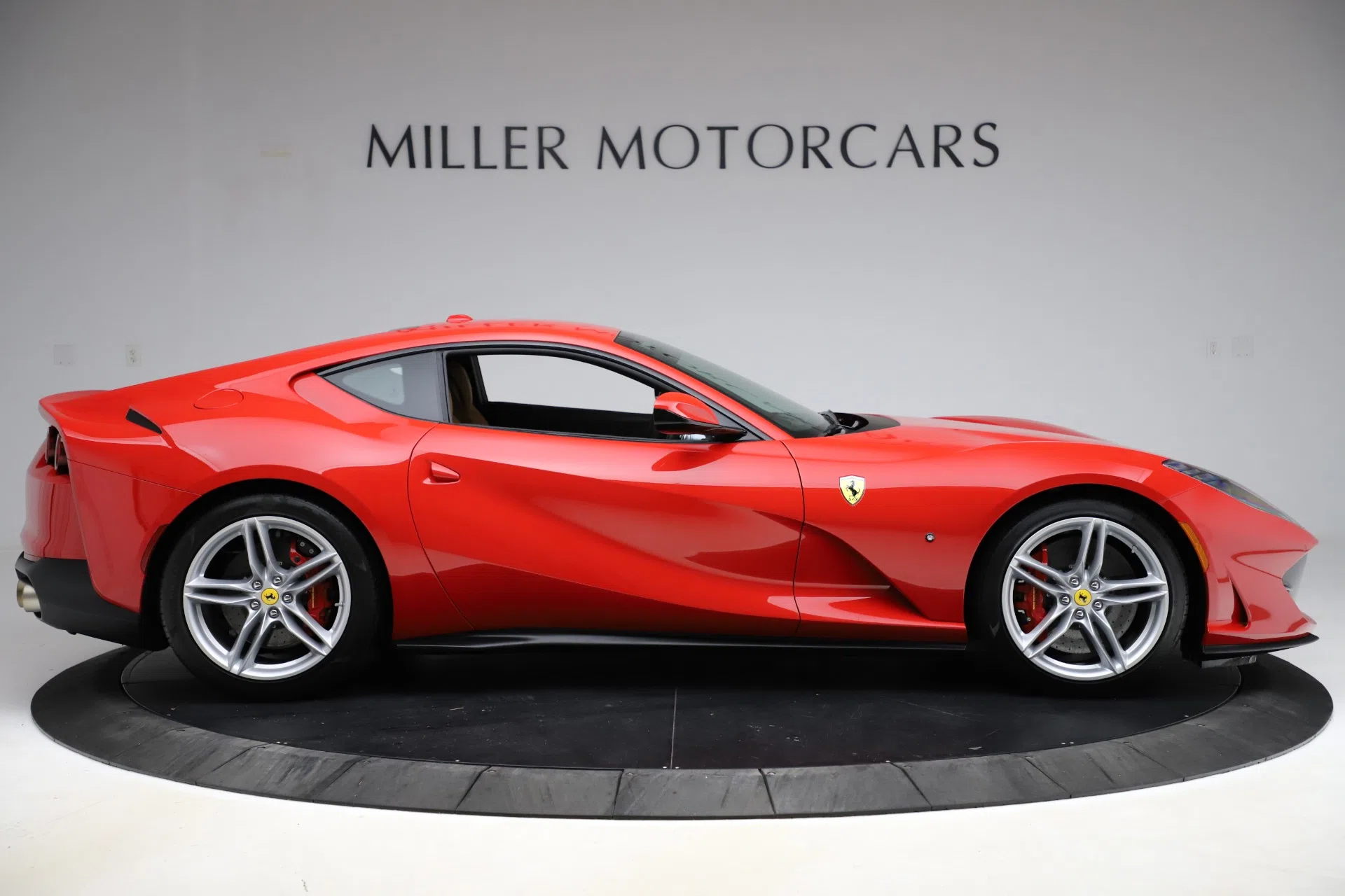 2019 Ferrari 812 Superfast for sale, exterior, Rosso Corsa