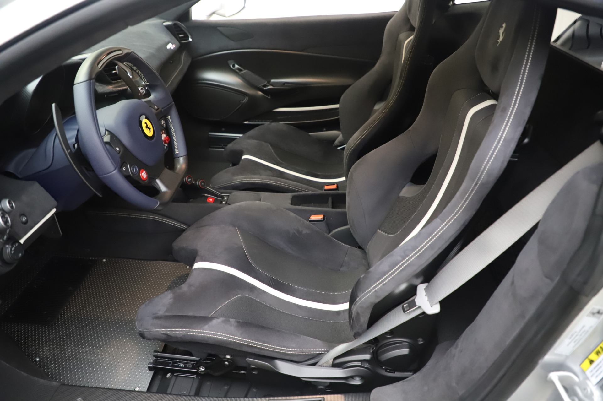2019 Ferrari 488 Pista, 13/20