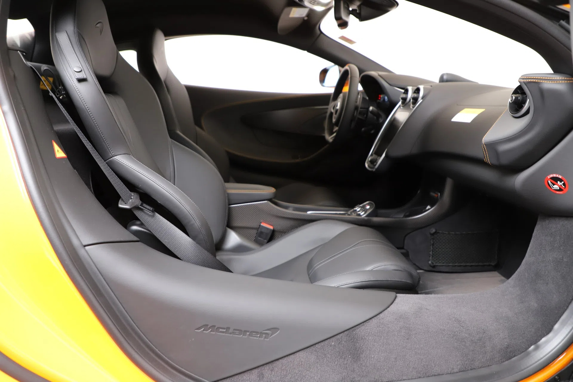 2019 McLaren 600LT interior, seats, Jet Black
