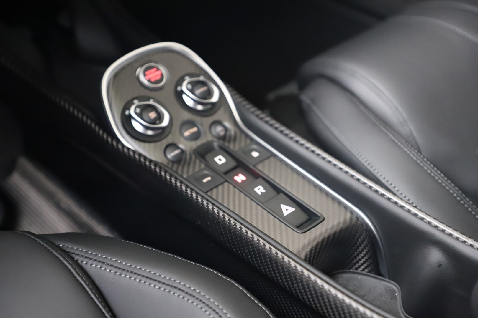 2019 McLaren 600LT, 13/20