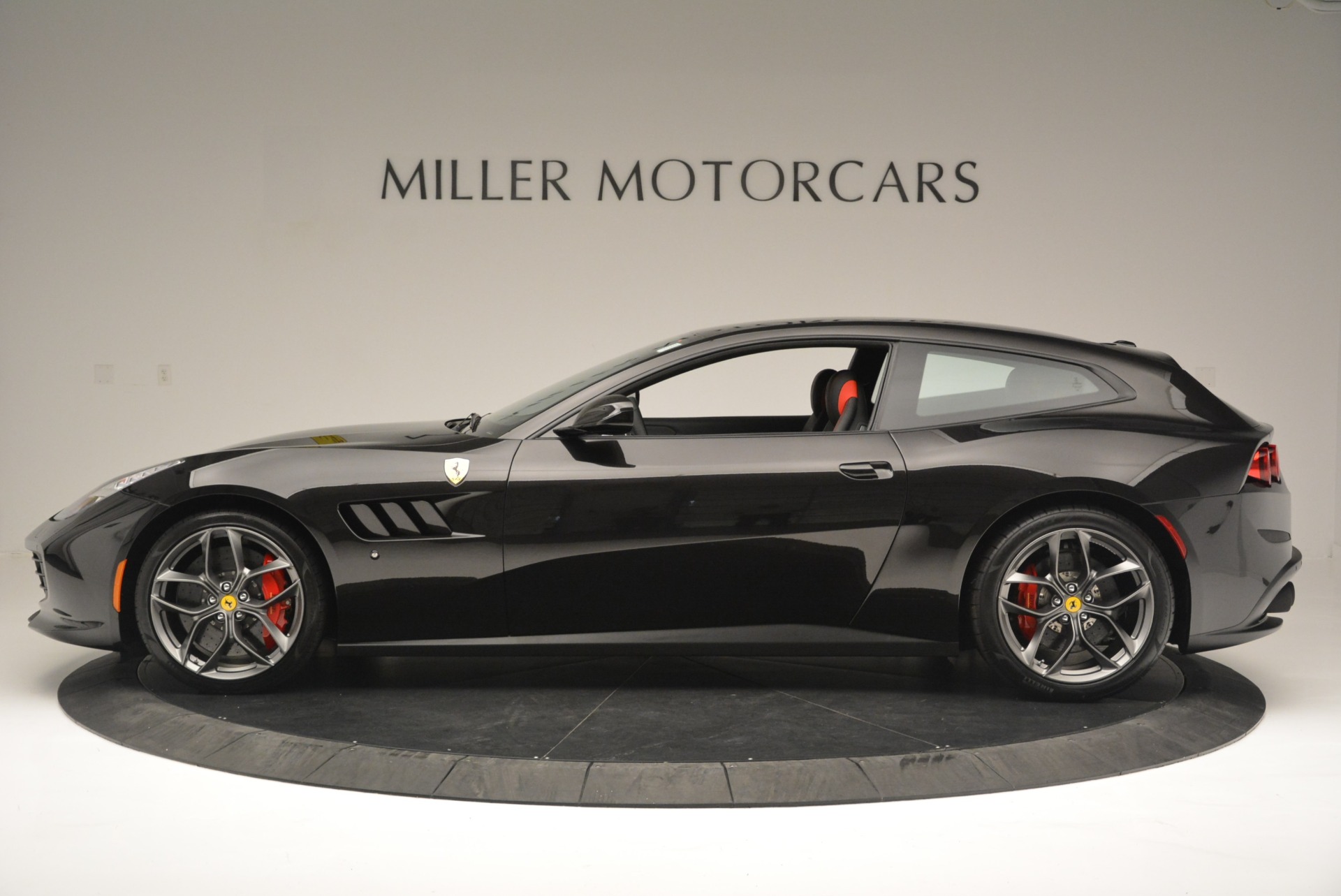 2018 Ferrari GTC4Lusso T, 3/20