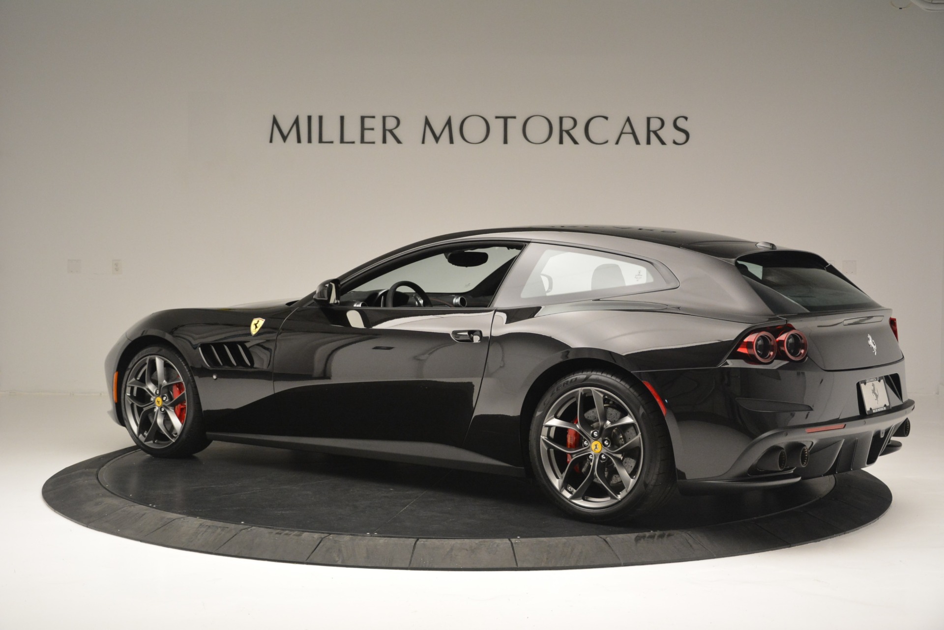 2018 Ferrari GTC4Lusso T, 4/20