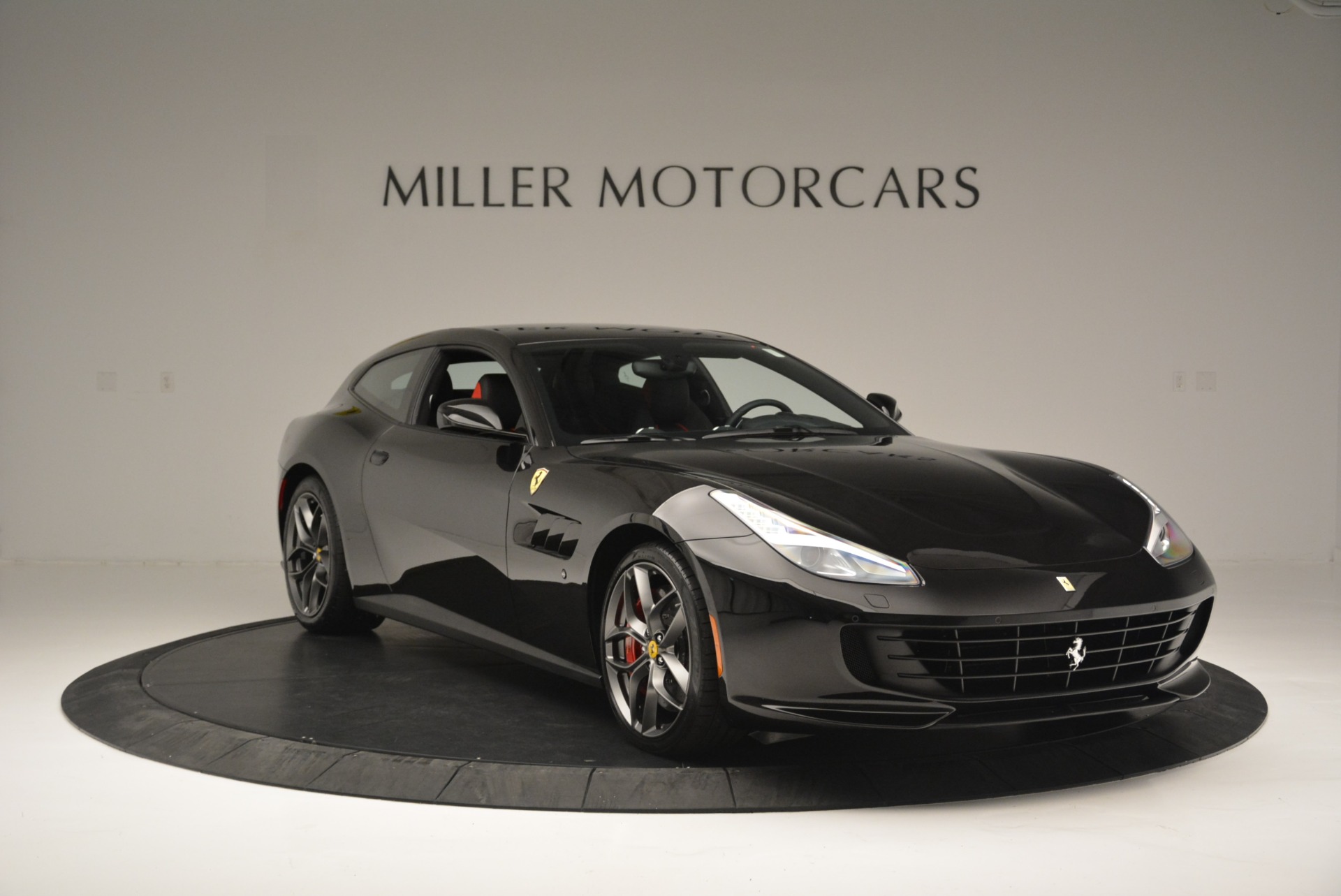 2018 Ferrari GTC4Lusso T, 10/20