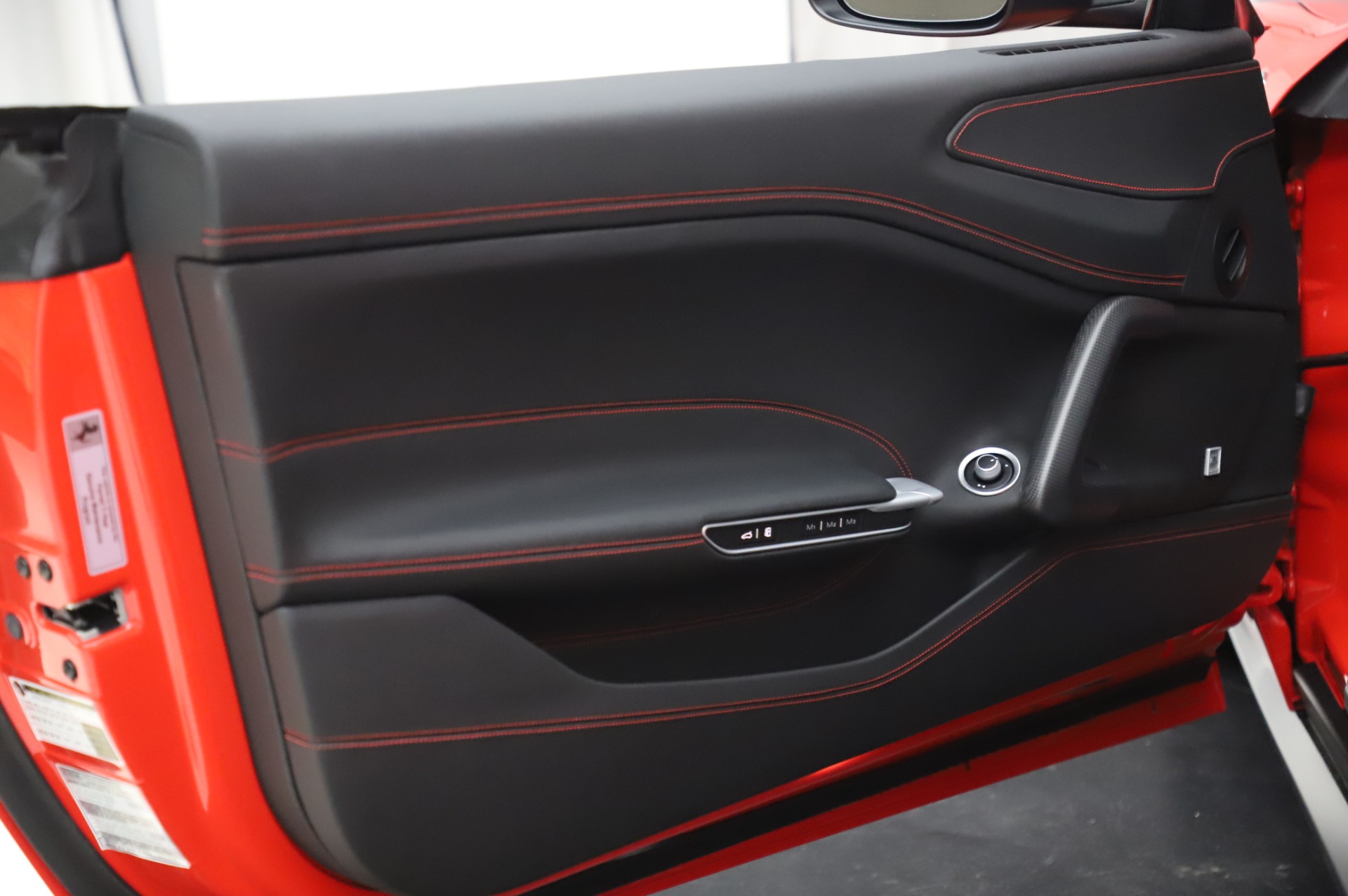 2018 Ferrari GTC4Lusso 70th Anniversary Tailor Made, 17/20