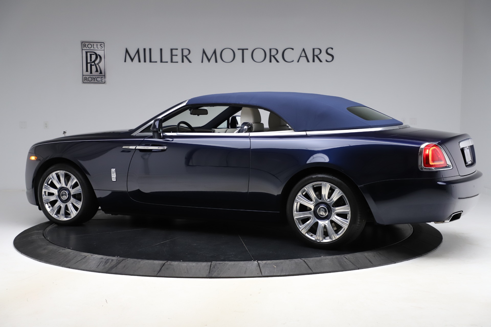 2016 Rolls-Royce Dawn, 7/18