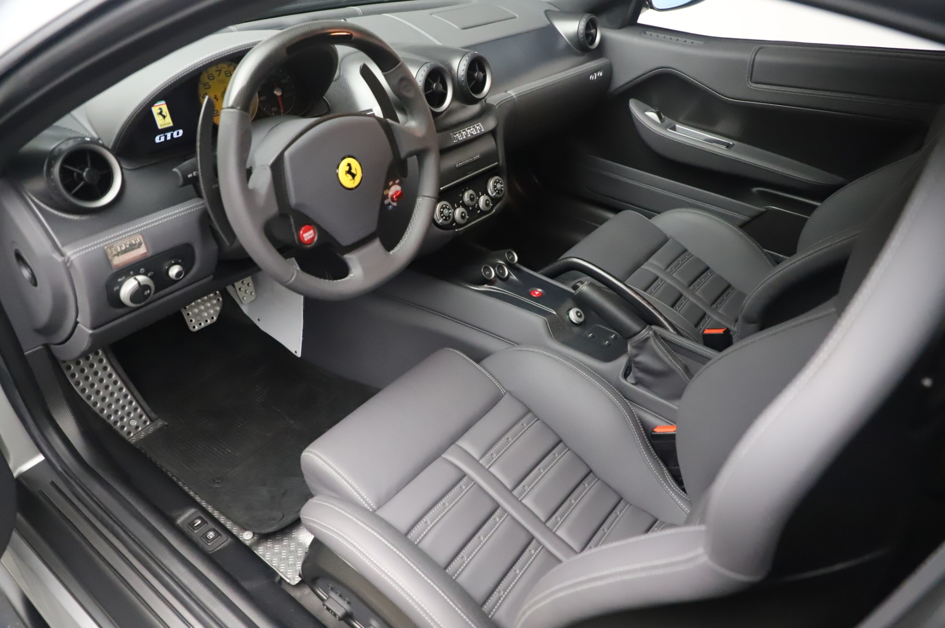 2011 Ferrari 599 GTO, 12/20