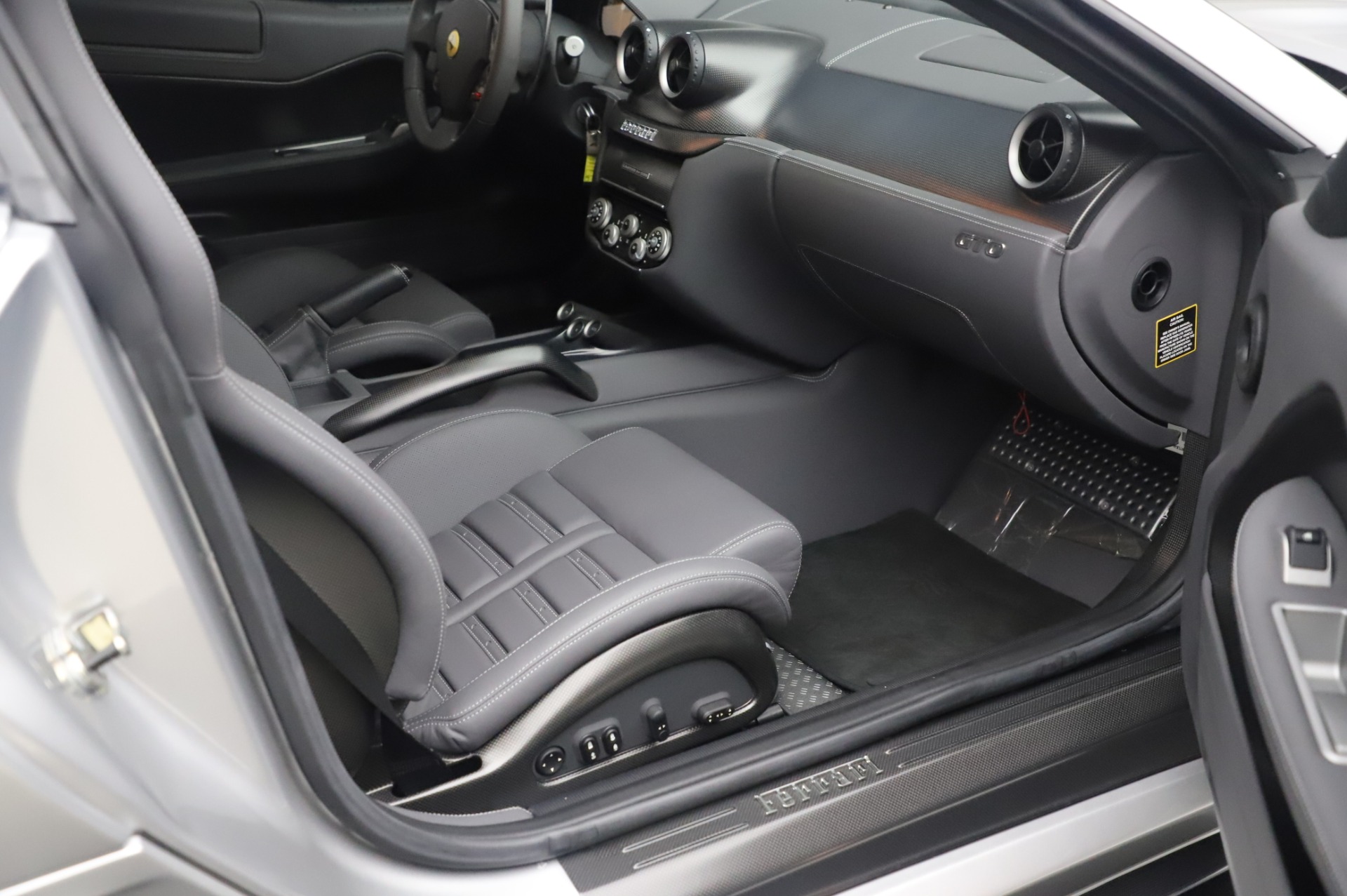 2011 Ferrari 599 GTO, 16/20