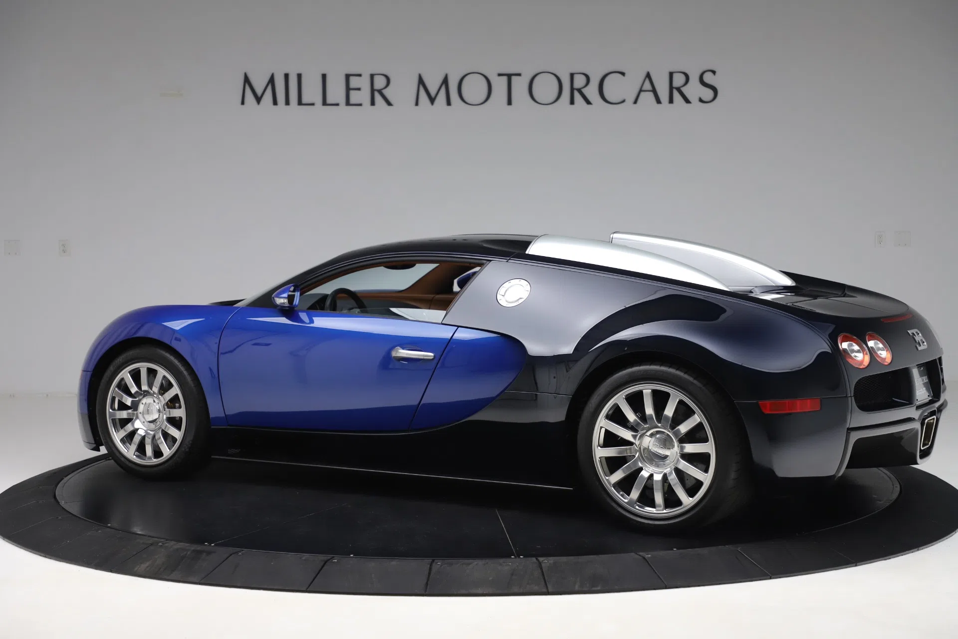 2008 Bugatti Veyron 16.4 Coupe for sale, exterior, Blue / Metallic/Black / Blue Metallic