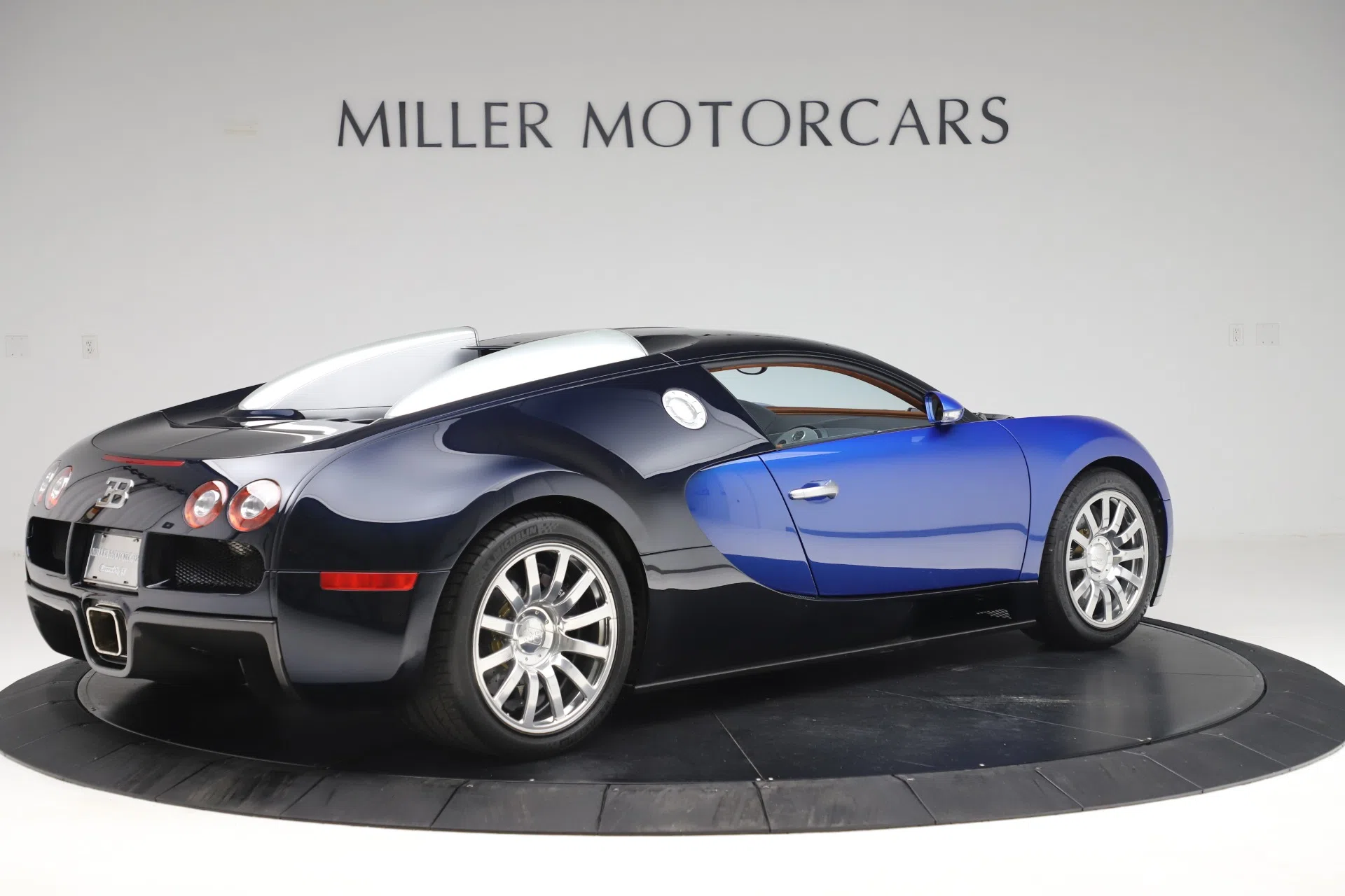 2008 Bugatti Veyron 16.4 Coupe for sale, exterior, Blue / Metallic/Black / Blue Metallic