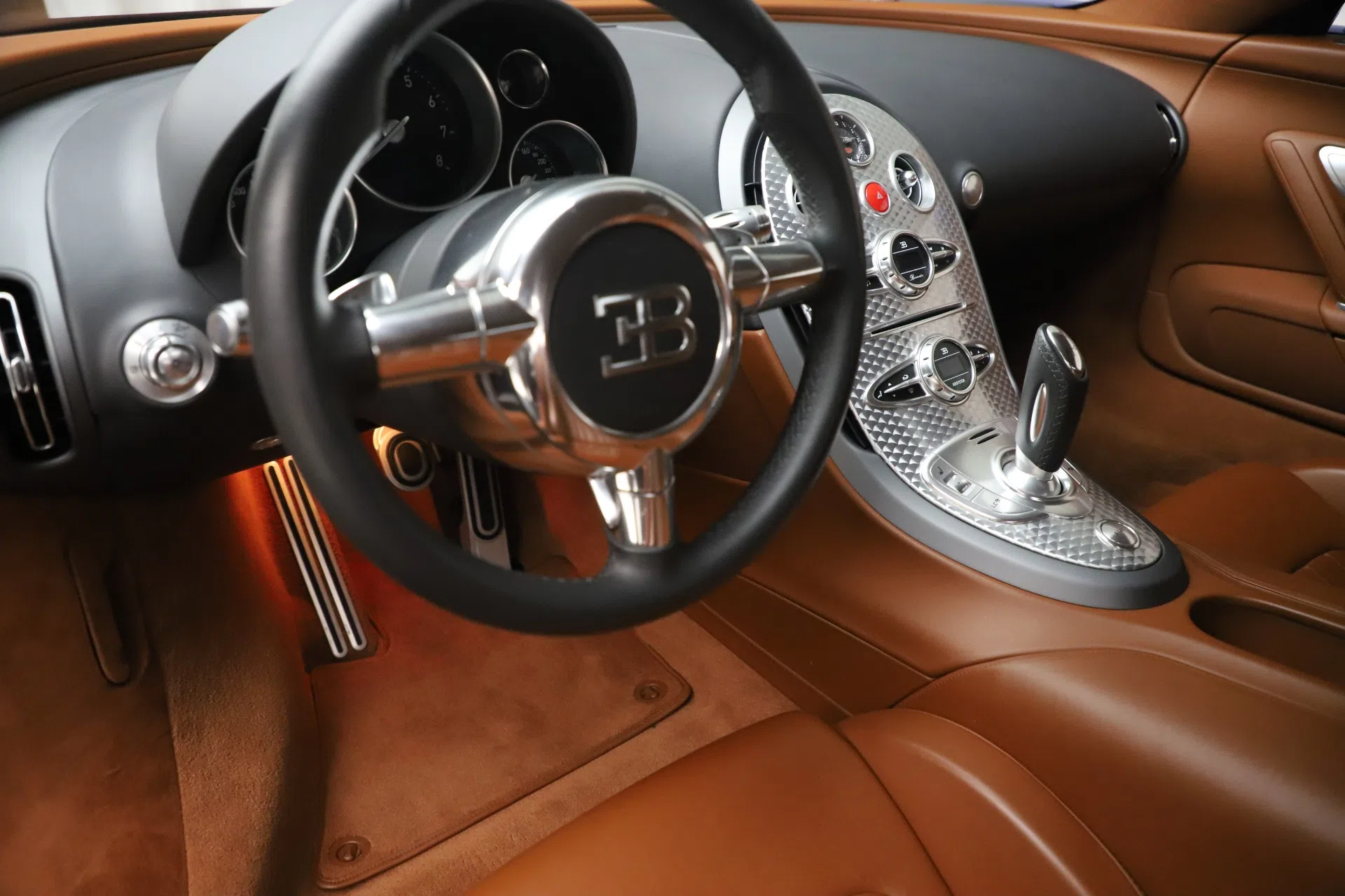 2008 Bugatti Veyron 16.4 Coupe interior, Brown/Blue