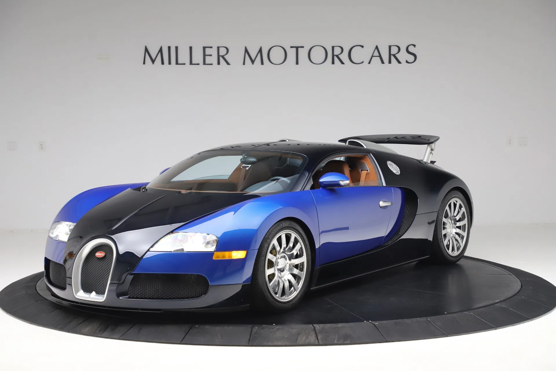 2008 Bugatti Veyron 16.4 Coupe for sale, exterior, Blue / Metallic/Black / Blue Metallic