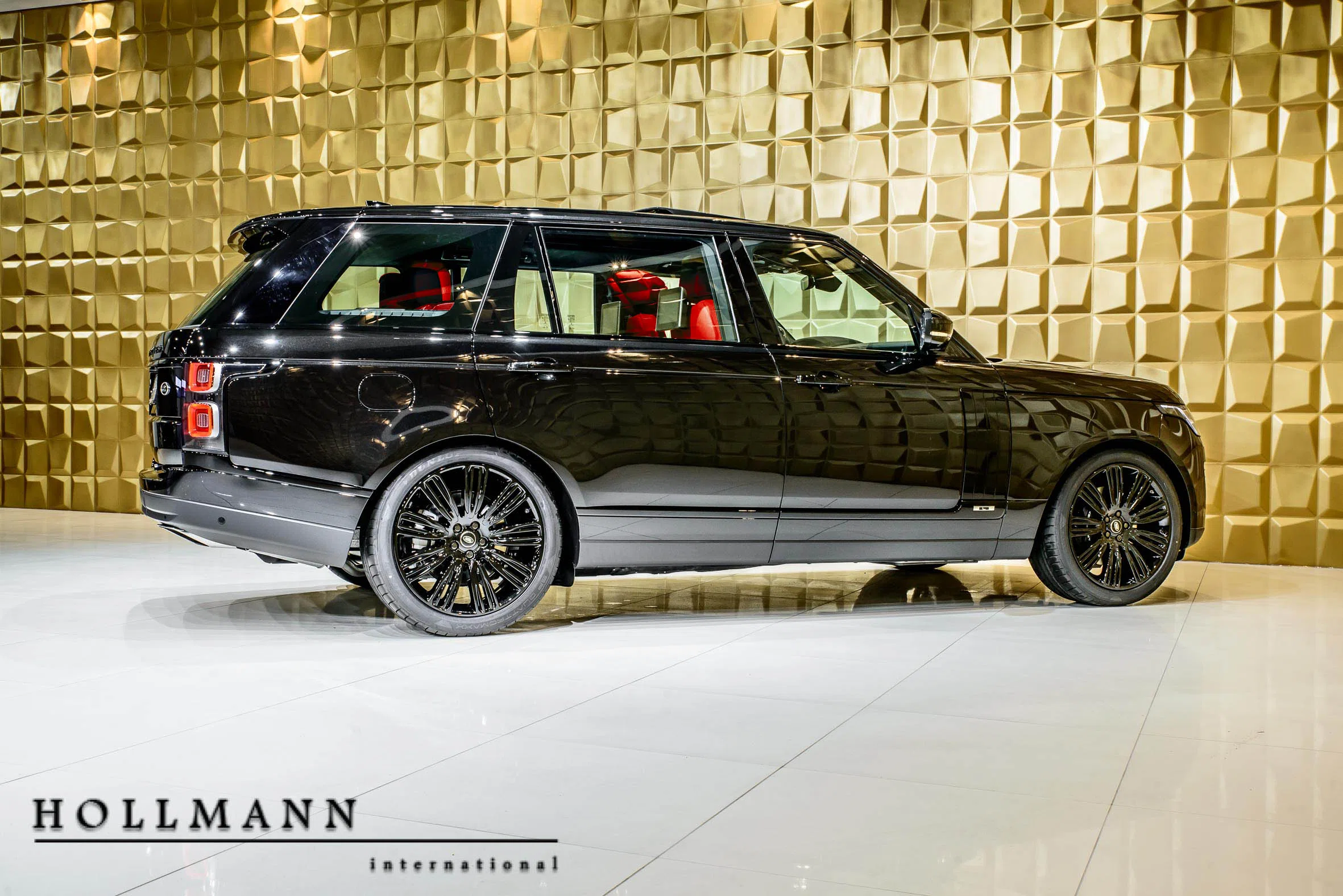 2018 Land Rover Range Rover for sale, exterior, Santorini Black