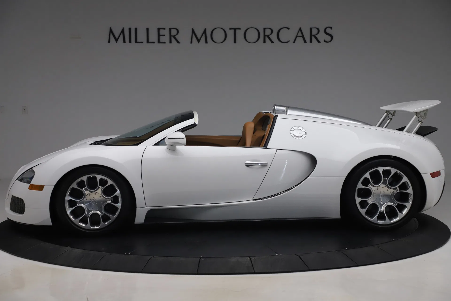 2011 Bugatti Veyron 16.4 Grand Sport for sale, exterior, White