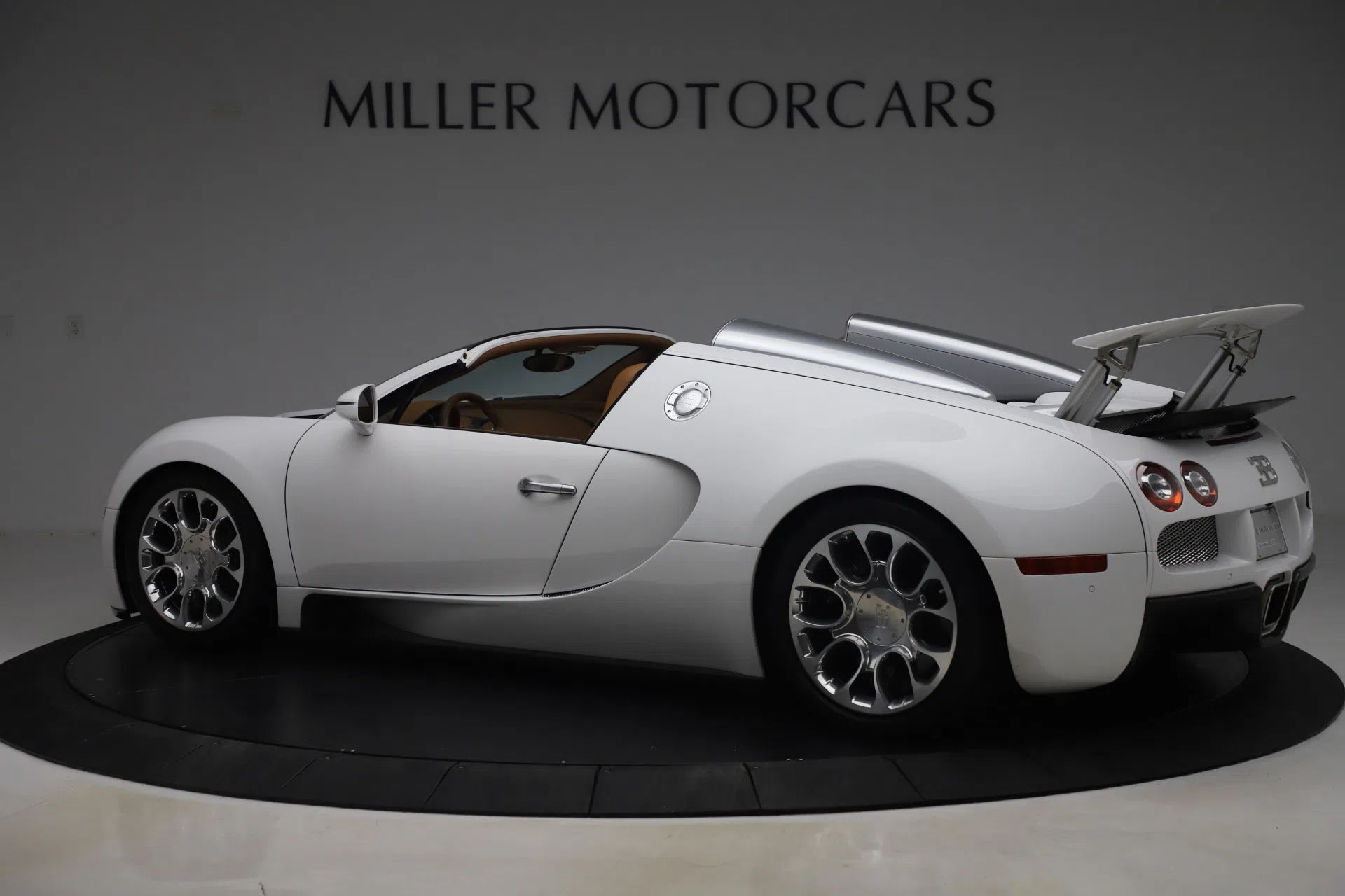 2011 Bugatti Veyron 16.4 Grand Sport for sale, exterior, White