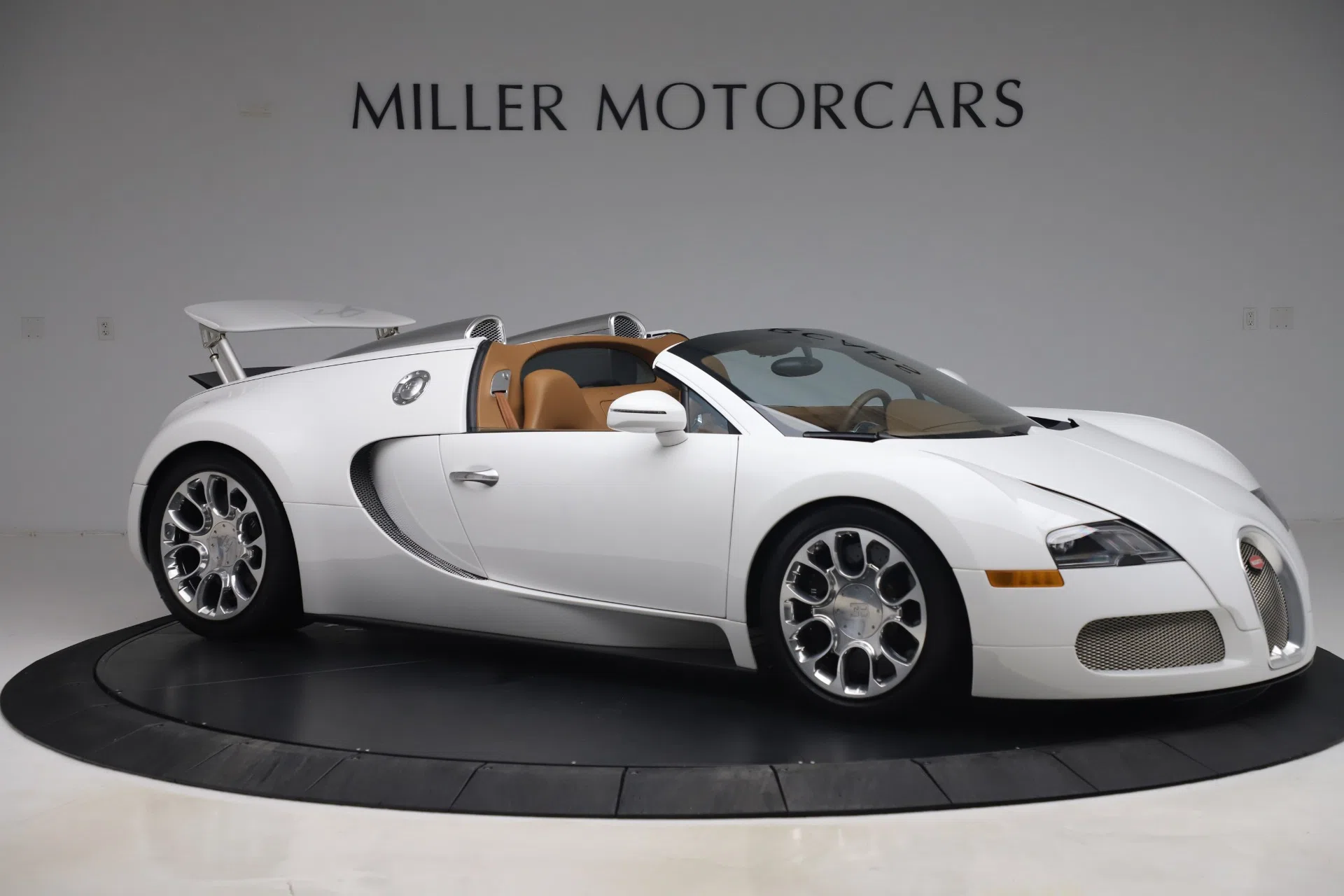 2011 Bugatti Veyron 16.4 Grand Sport for sale, exterior, White