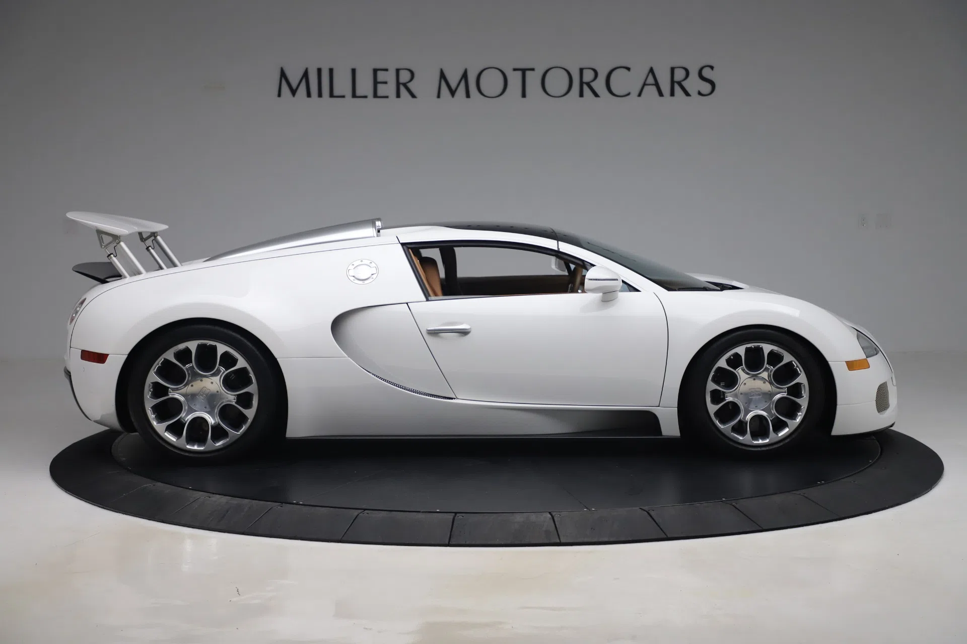 2011 Bugatti Veyron 16.4 Grand Sport for sale, exterior, White