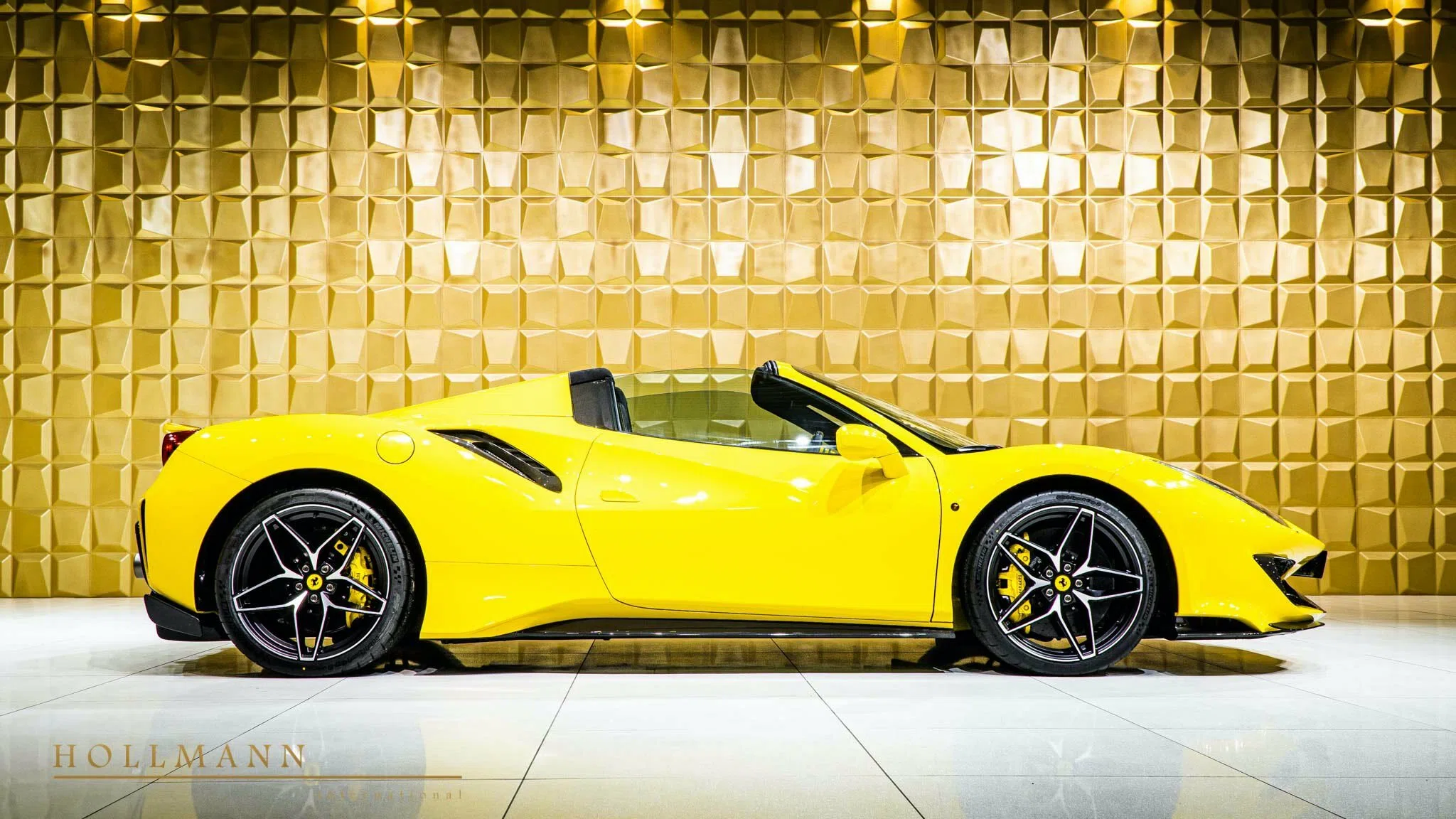 2020 Ferrari 488 Pista Spider for sale, exterior, Giallo Triplo Strato