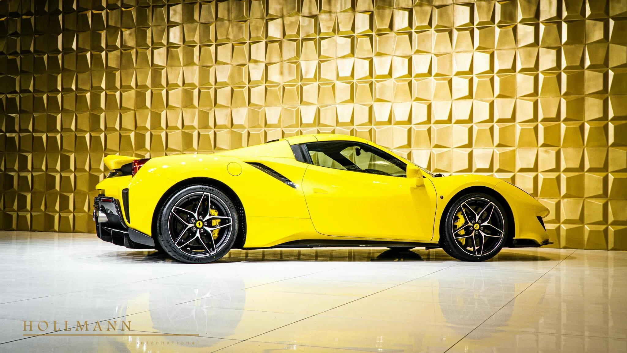2020 Ferrari 488 Pista Spider for sale, exterior, Giallo Triplo Strato
