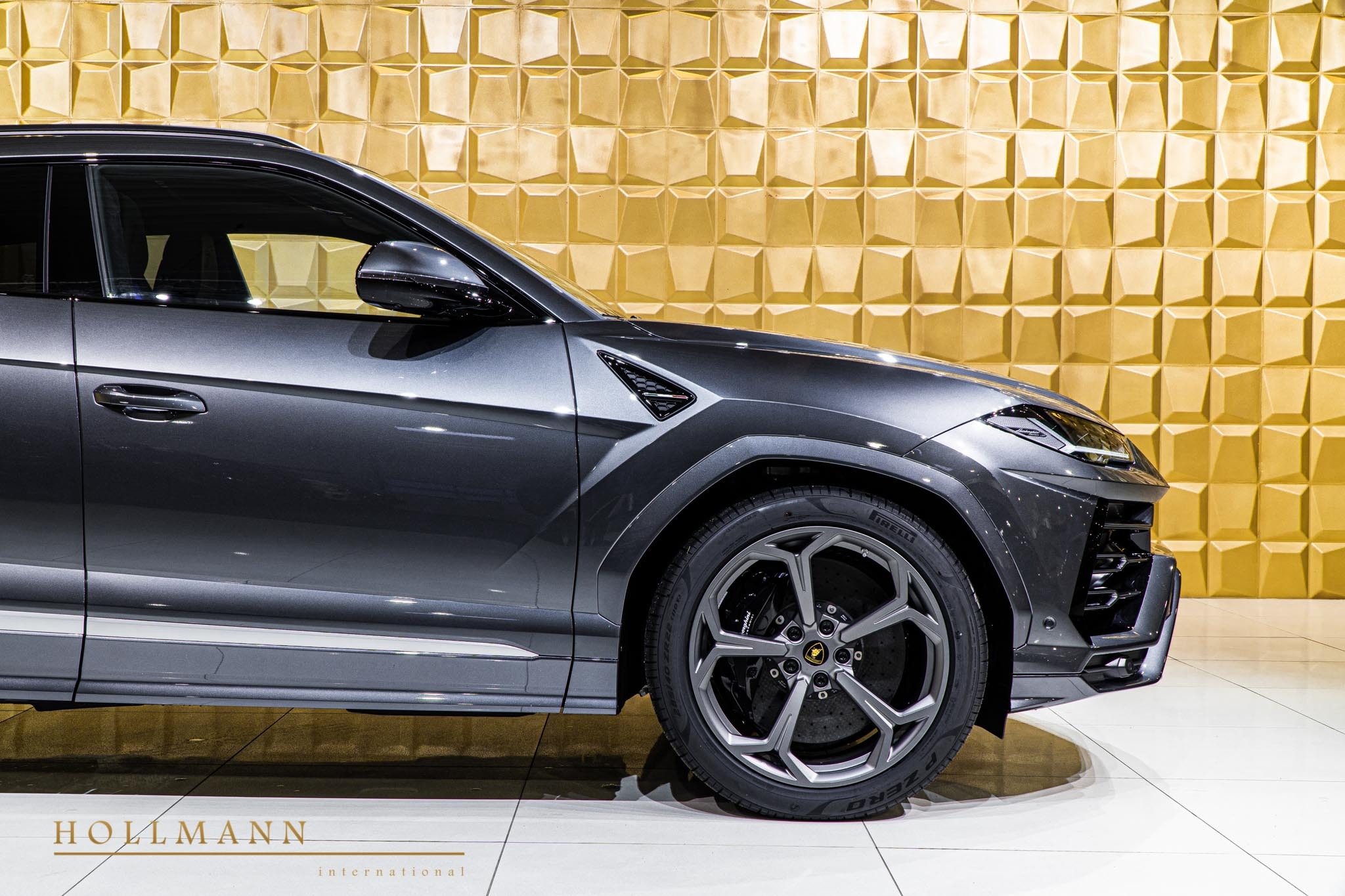 2020 Lamborghini Urus, 8/20